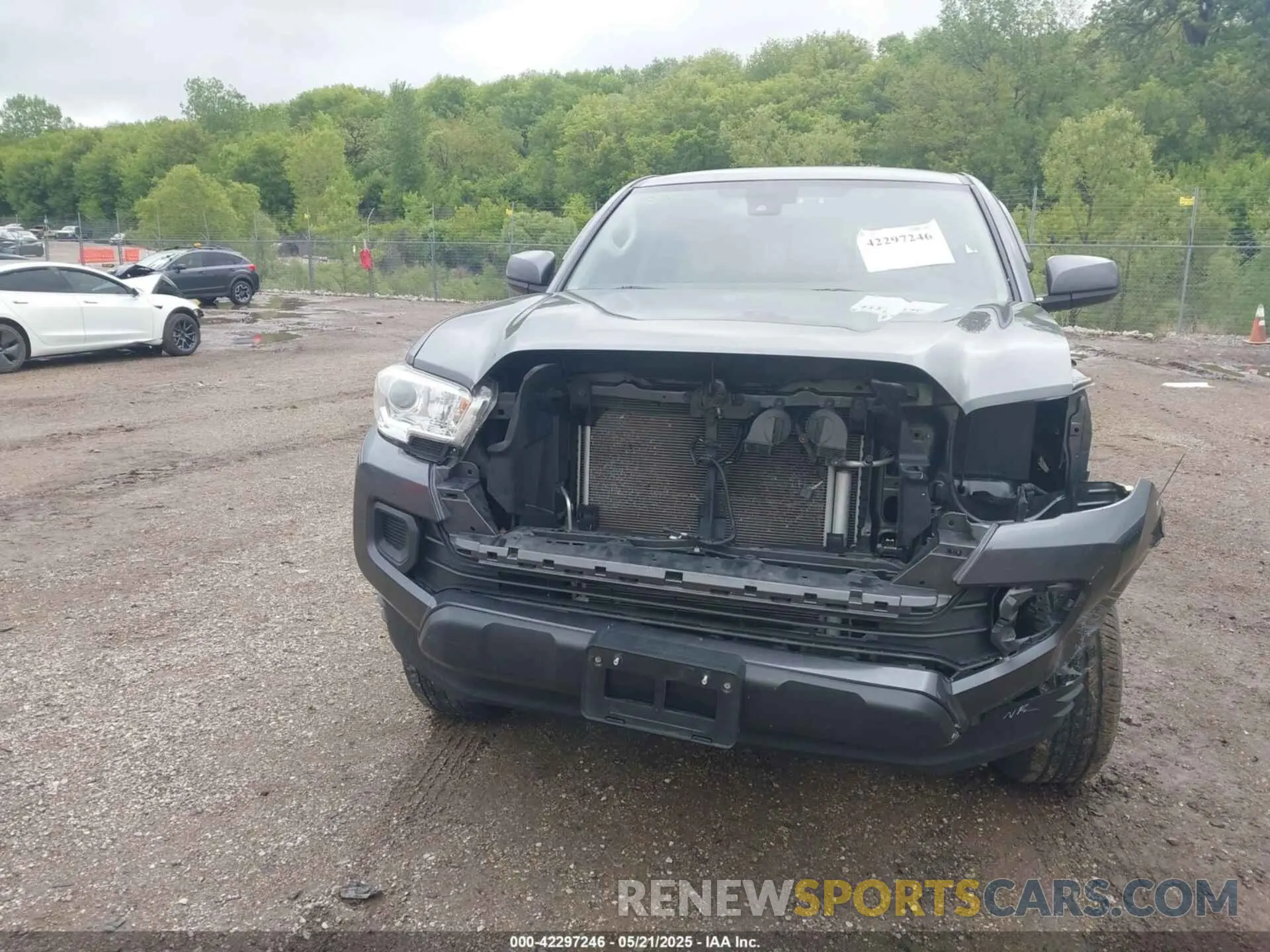 13 Photograph of a damaged car 3TMCZ5ANXLM368357 TOYOTA TACOMA 2020