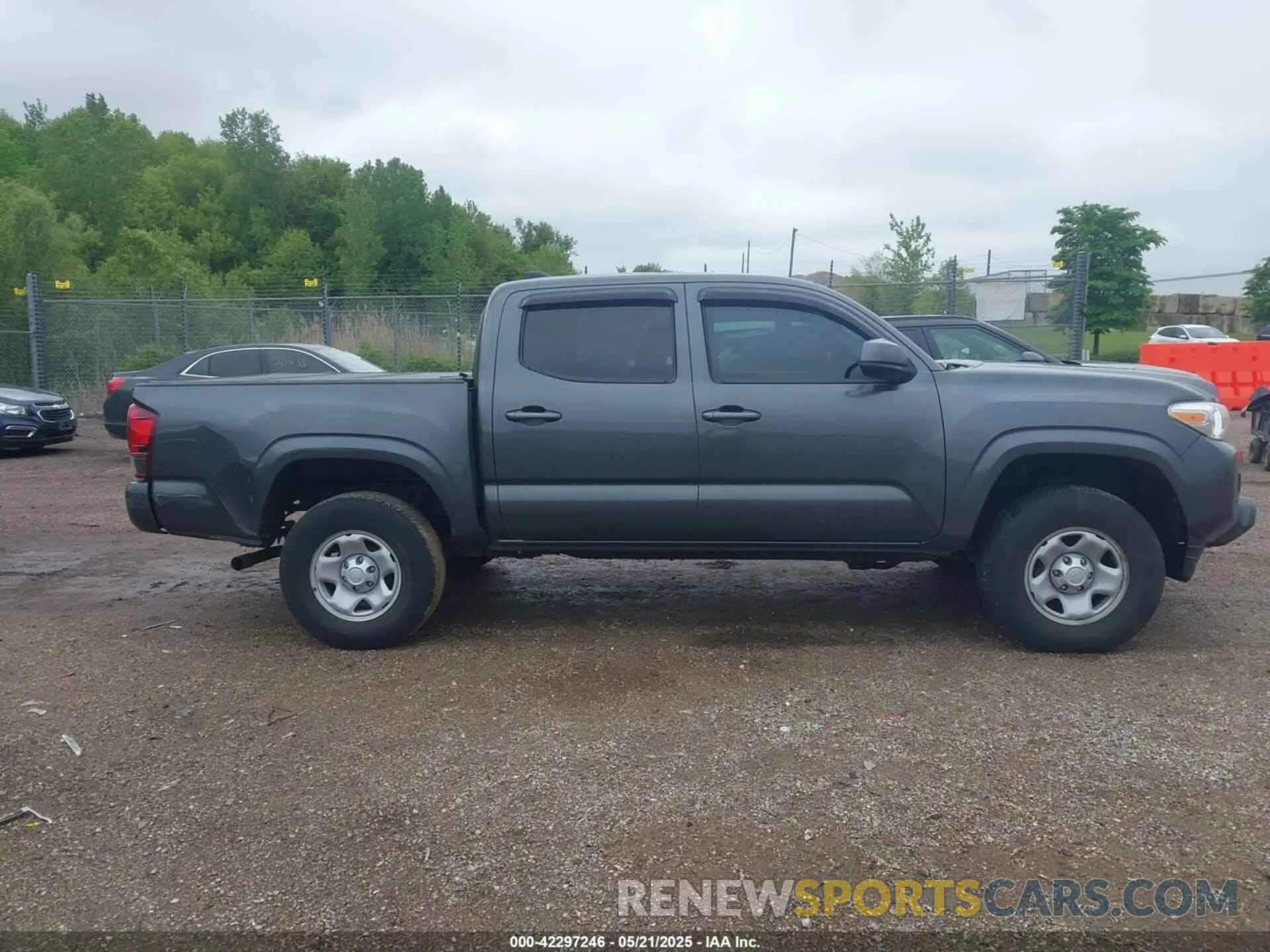 14 Photograph of a damaged car 3TMCZ5ANXLM368357 TOYOTA TACOMA 2020