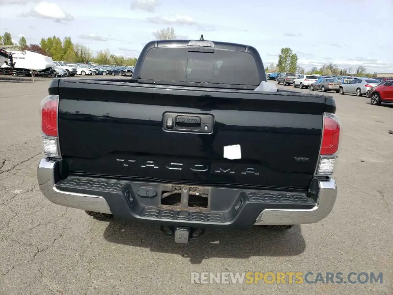 6 Photograph of a damaged car 3TMDZ5BN0LM085680 TOYOTA TACOMA 2020