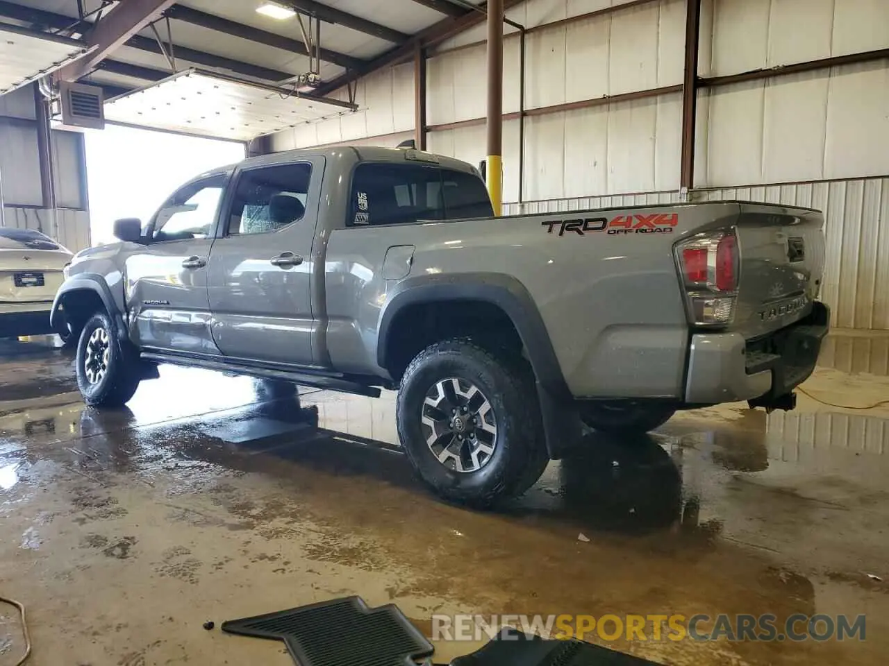 2 Photograph of a damaged car 3TMDZ5BN0LM091107 TOYOTA TACOMA 2020