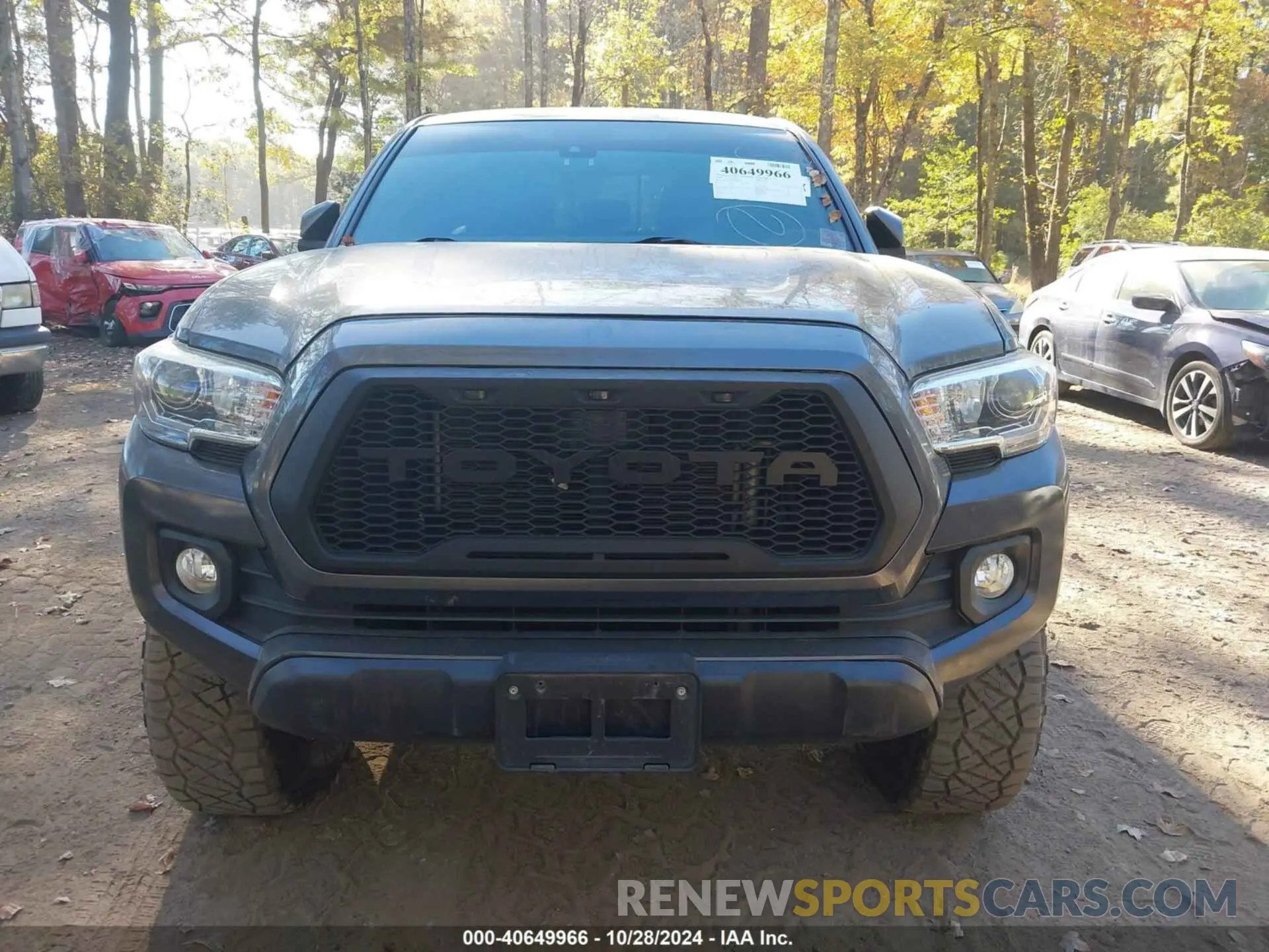 12 Photograph of a damaged car 3TMDZ5BN0LM096081 TOYOTA TACOMA 2020