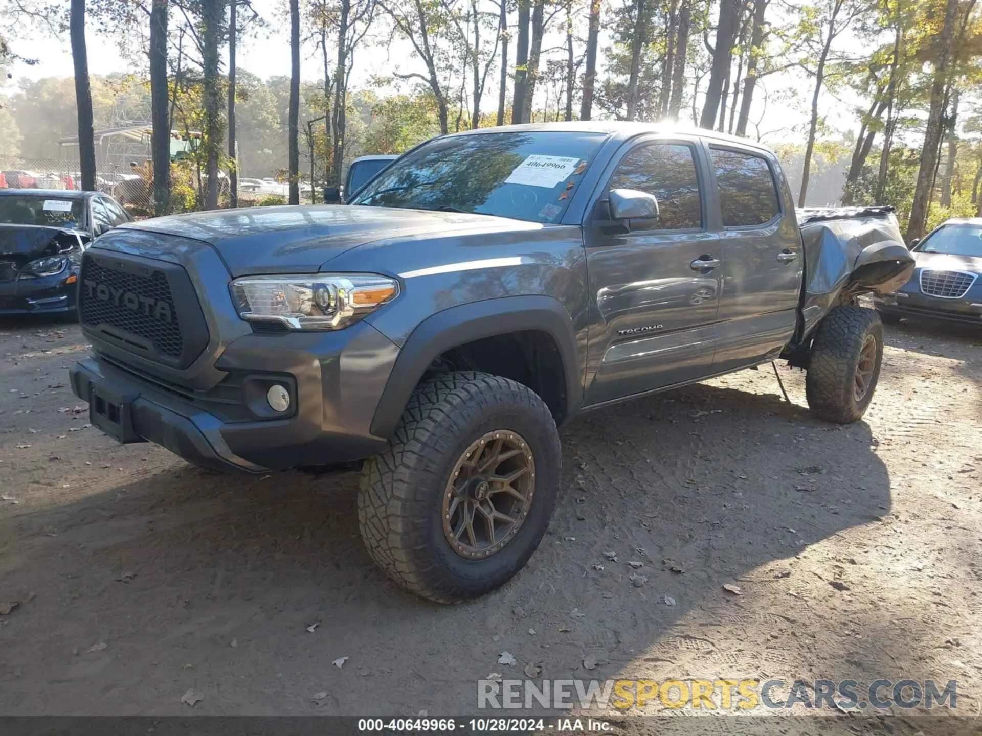 2 Photograph of a damaged car 3TMDZ5BN0LM096081 TOYOTA TACOMA 2020