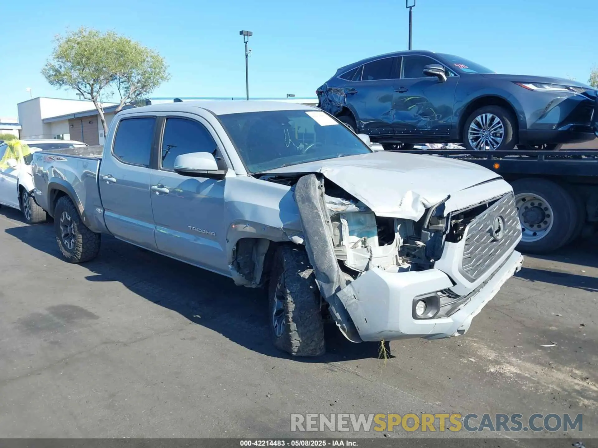 1 Photograph of a damaged car 3TMDZ5BN1LM085218 TOYOTA TACOMA 2020