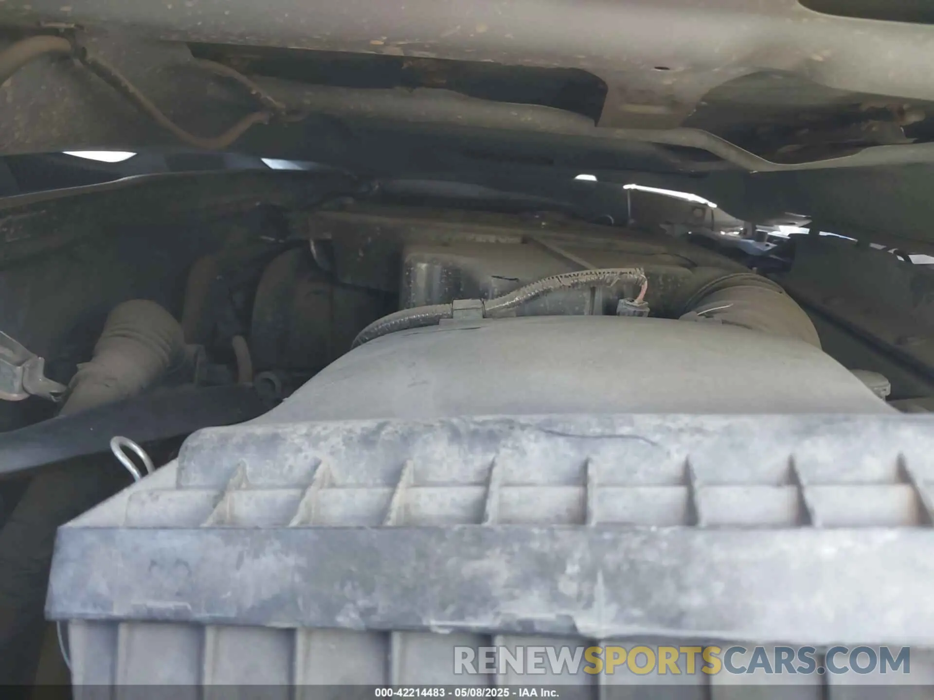 10 Photograph of a damaged car 3TMDZ5BN1LM085218 TOYOTA TACOMA 2020