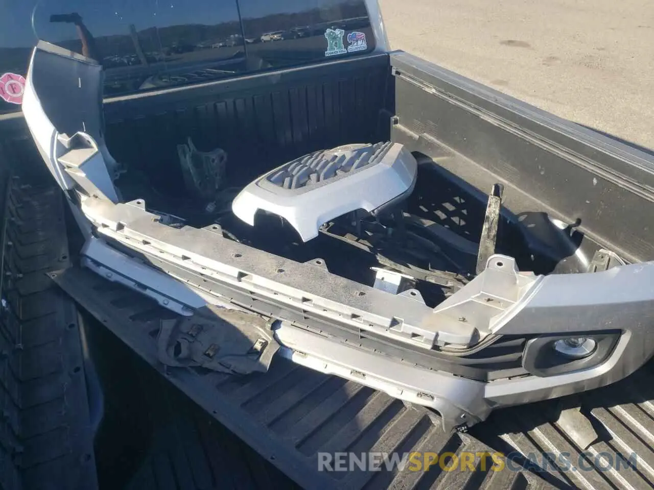 12 Photograph of a damaged car 3TMDZ5BN1LM091164 TOYOTA TACOMA 2020