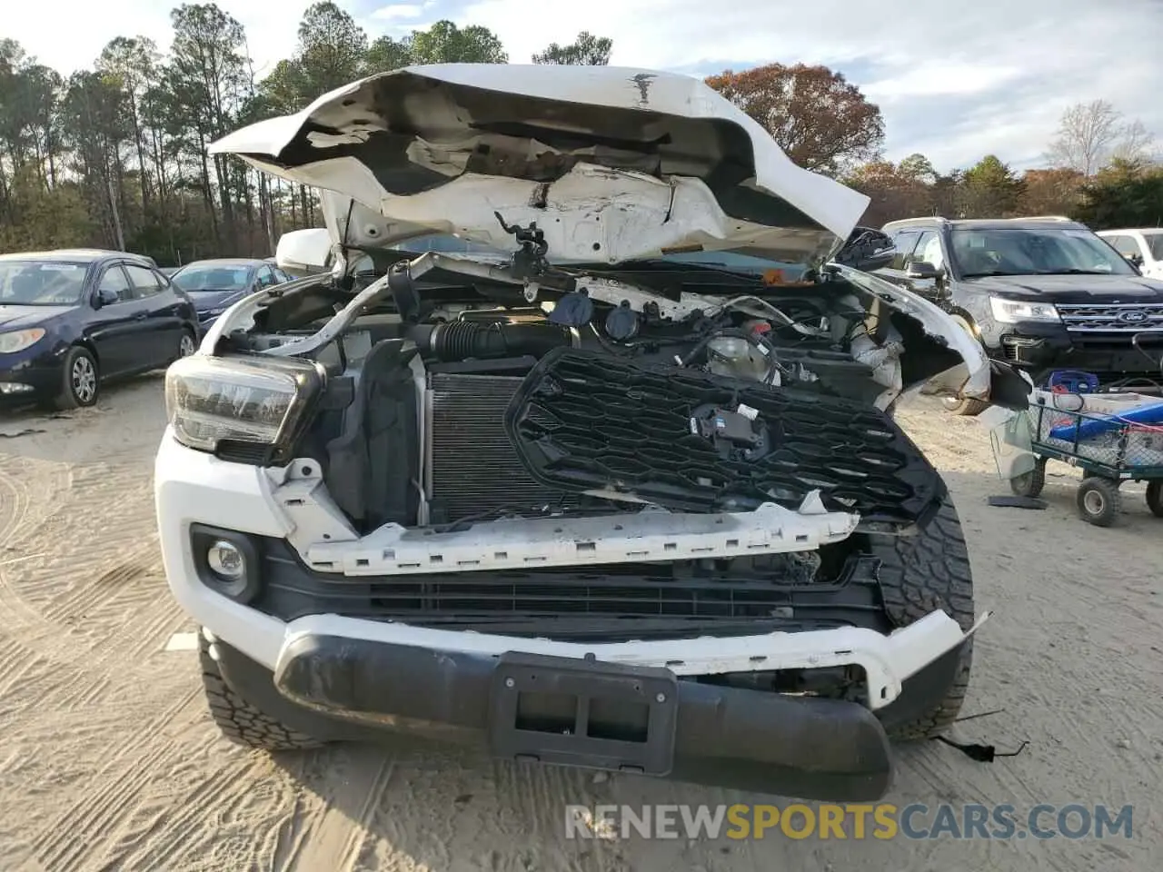 5 Photograph of a damaged car 3TMDZ5BN1LM092136 TOYOTA TACOMA 2020