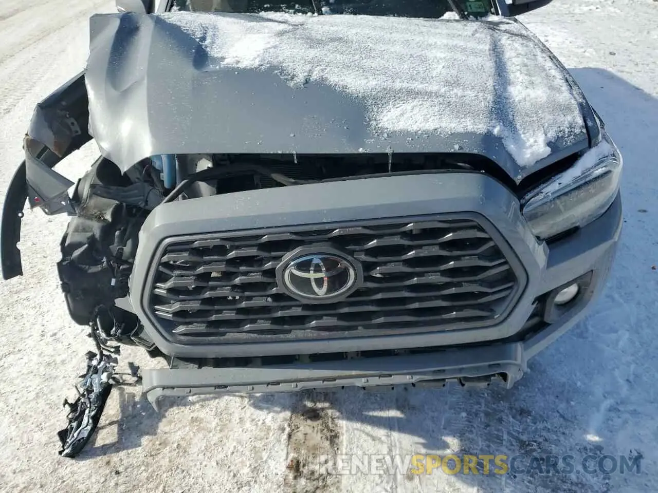 11 Photograph of a damaged car 3TMDZ5BN1LM097384 TOYOTA TACOMA 2020
