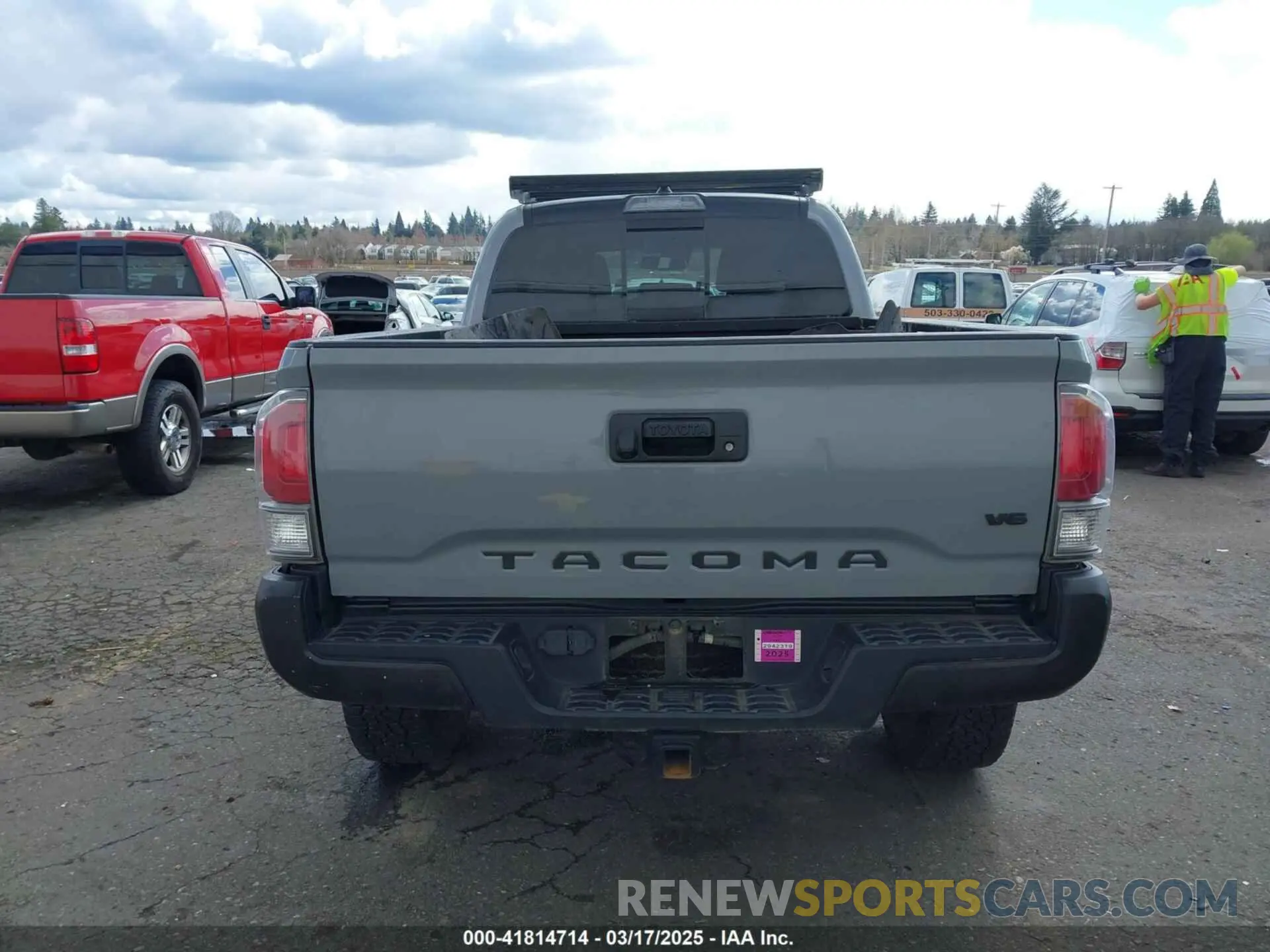 16 Photograph of a damaged car 3TMDZ5BN1LM097711 TOYOTA TACOMA 2020