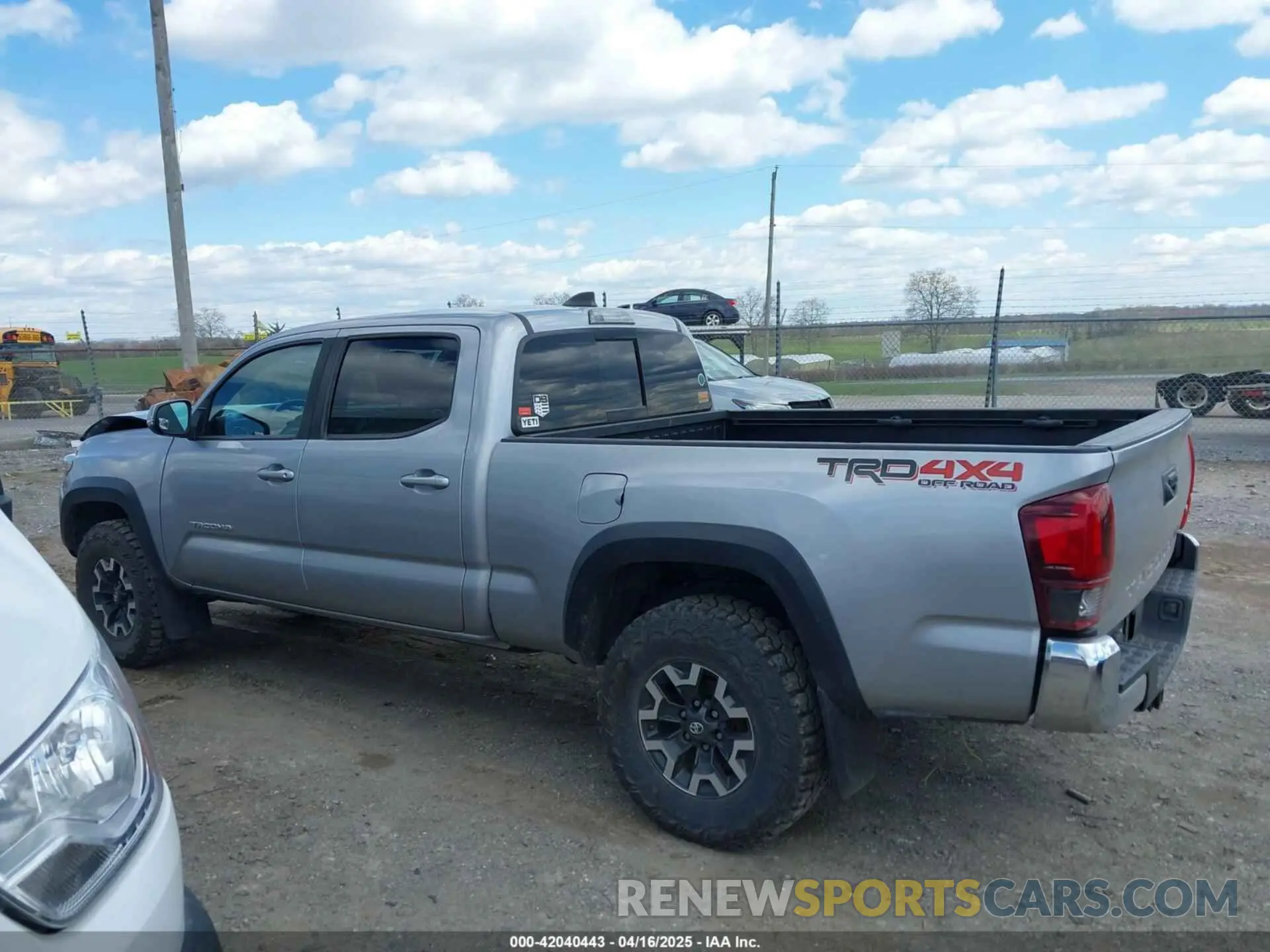 14 Photograph of a damaged car 3TMDZ5BN2LM088581 TOYOTA TACOMA 2020
