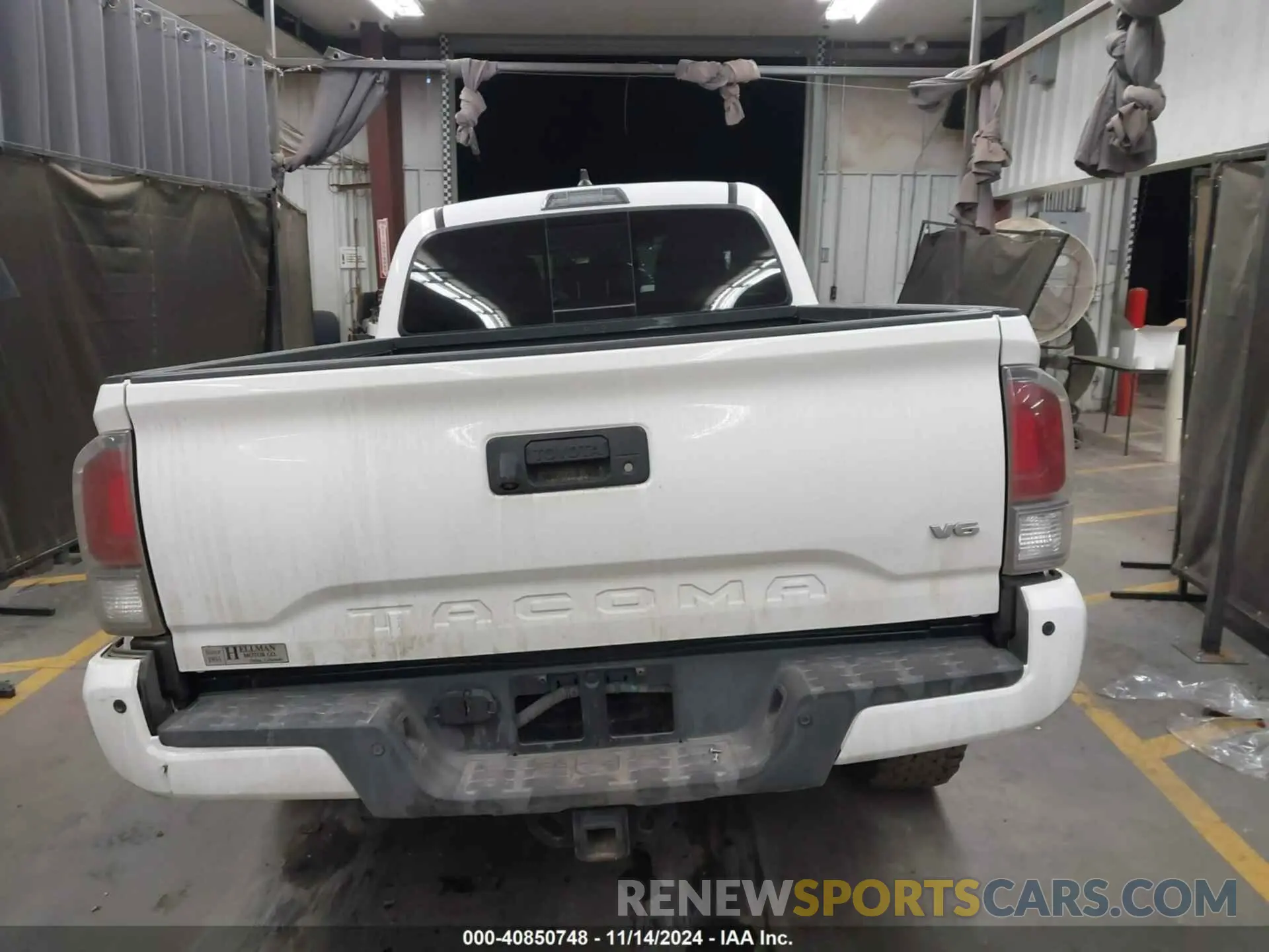 15 Photograph of a damaged car 3TMDZ5BN3LM083597 TOYOTA TACOMA 2020