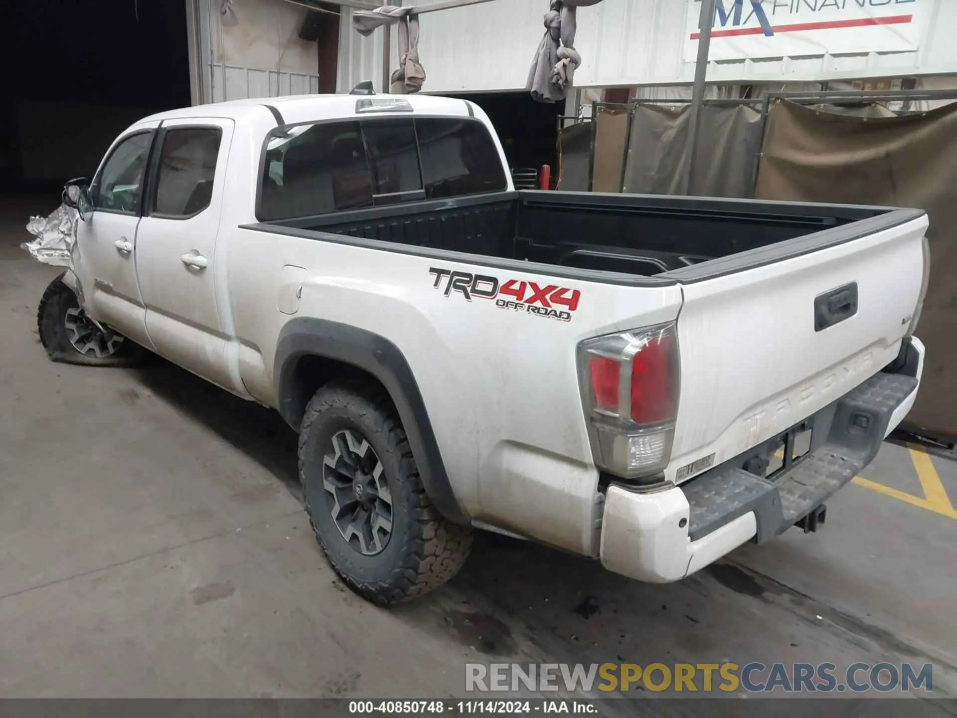 3 Photograph of a damaged car 3TMDZ5BN3LM083597 TOYOTA TACOMA 2020