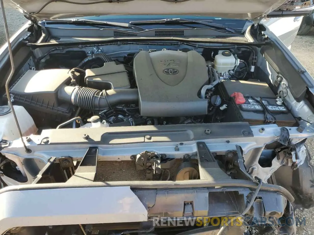 11 Photograph of a damaged car 3TMDZ5BN4LM085987 TOYOTA TACOMA 2020