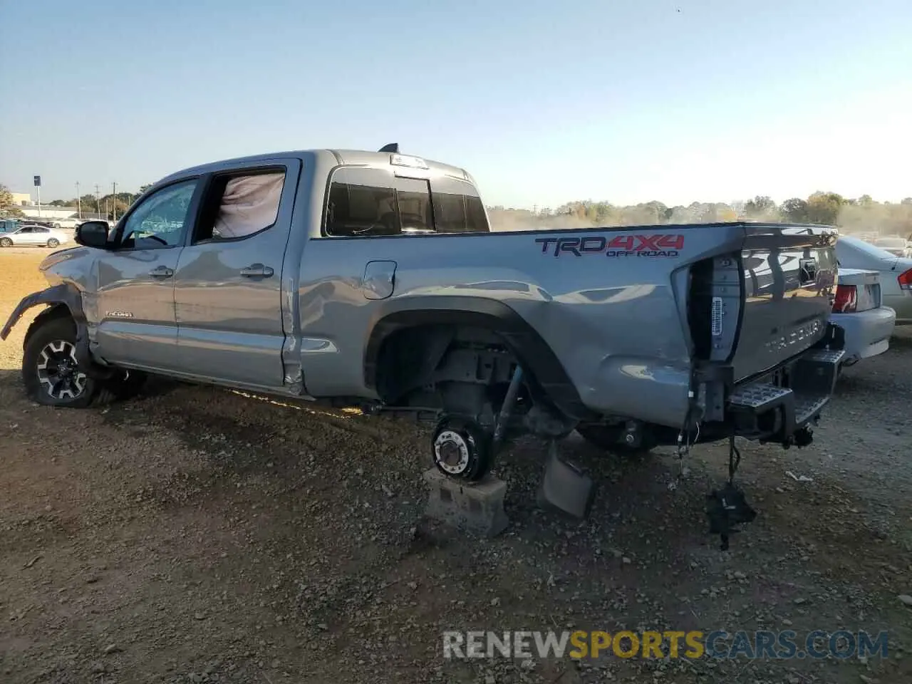 2 Photograph of a damaged car 3TMDZ5BN4LM085987 TOYOTA TACOMA 2020