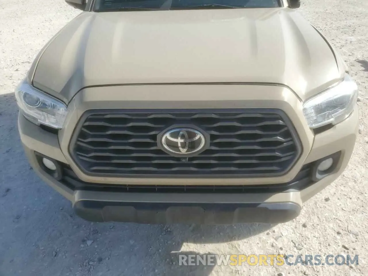 13 Photograph of a damaged car 3TMDZ5BN7LM084784 TOYOTA TACOMA 2020