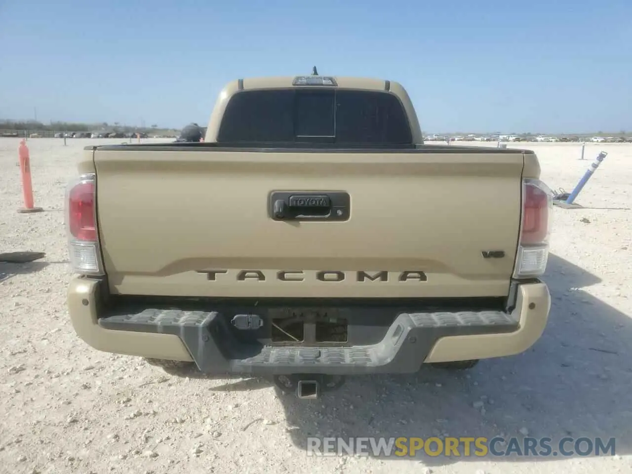 6 Photograph of a damaged car 3TMDZ5BN7LM084784 TOYOTA TACOMA 2020
