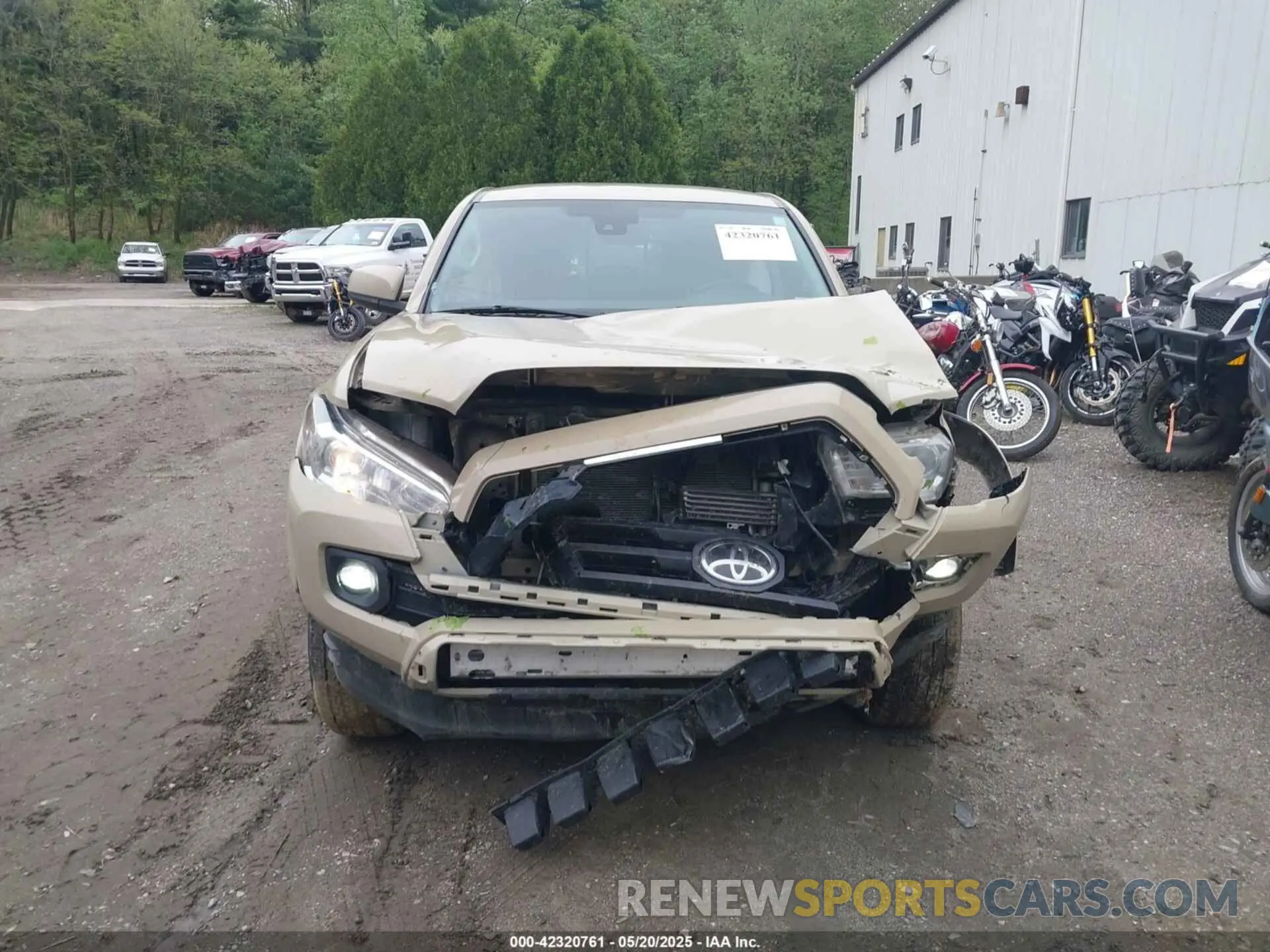 13 Photograph of a damaged car 3TMDZ5BN9LM085063 TOYOTA TACOMA 2020