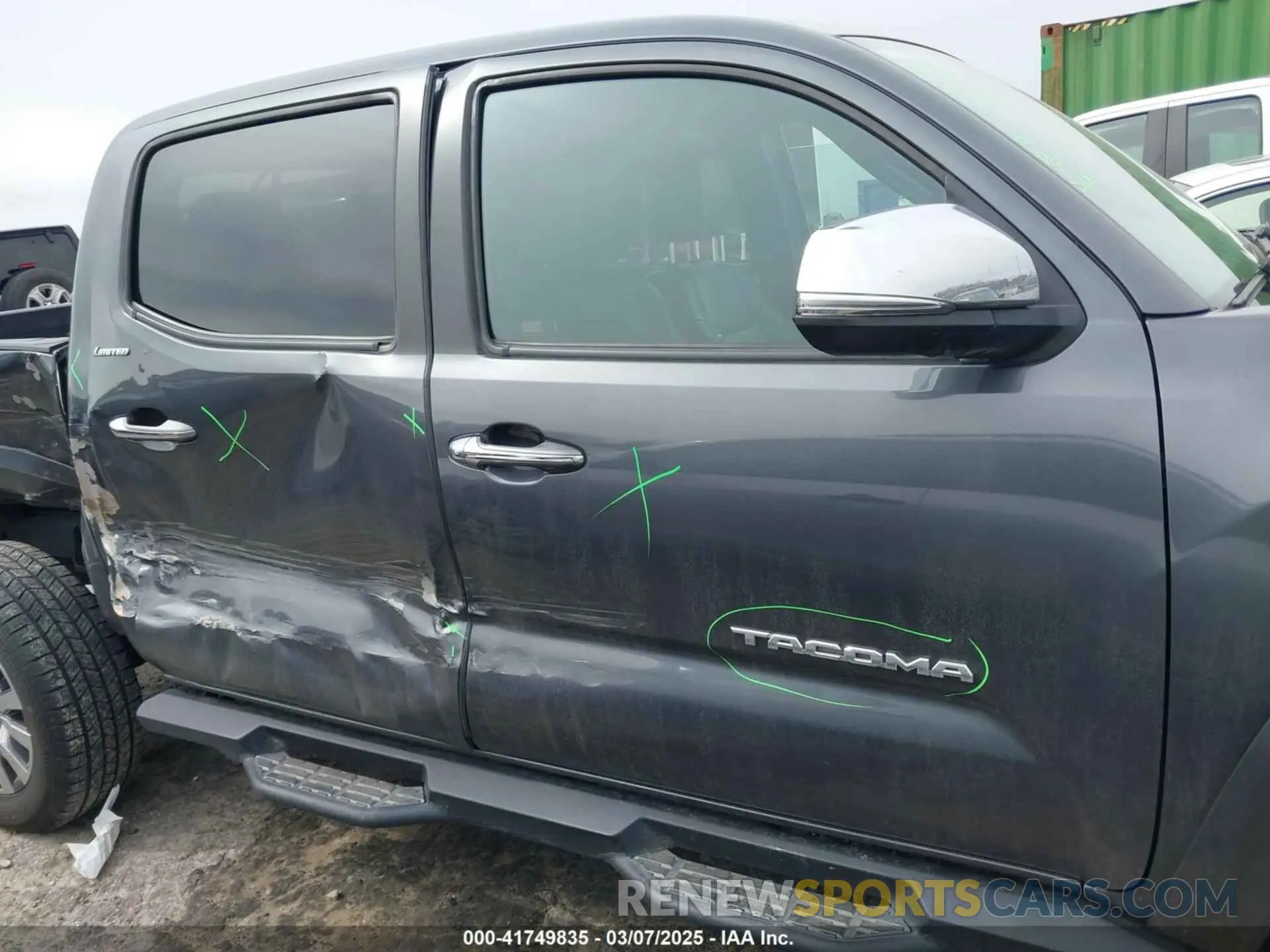 14 Photograph of a damaged car 3TMGZ5AN2LM361811 TOYOTA TACOMA 2020