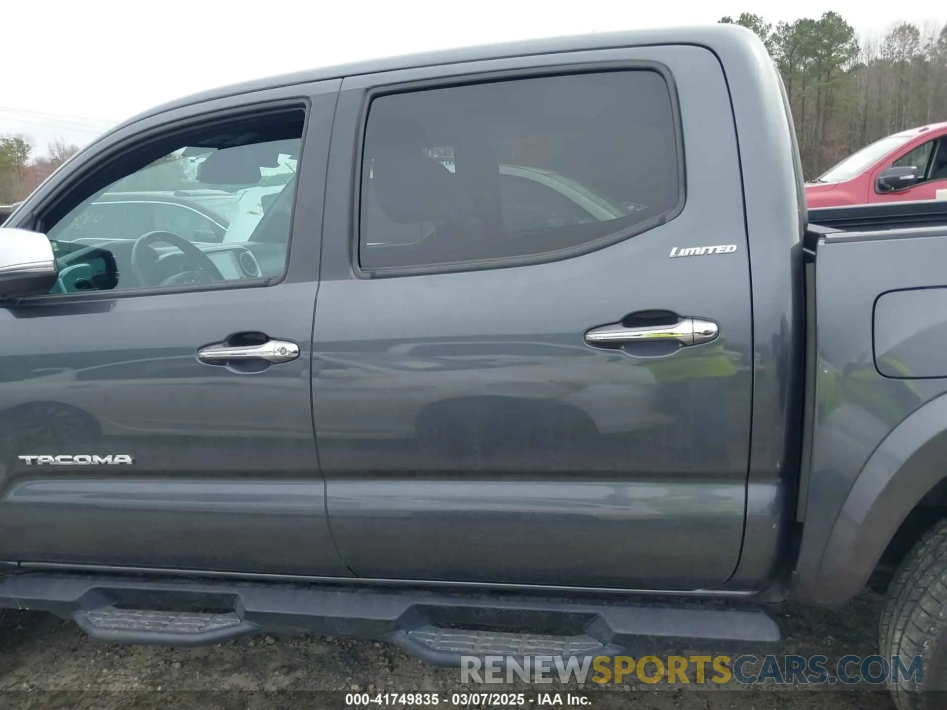 15 Photograph of a damaged car 3TMGZ5AN2LM361811 TOYOTA TACOMA 2020