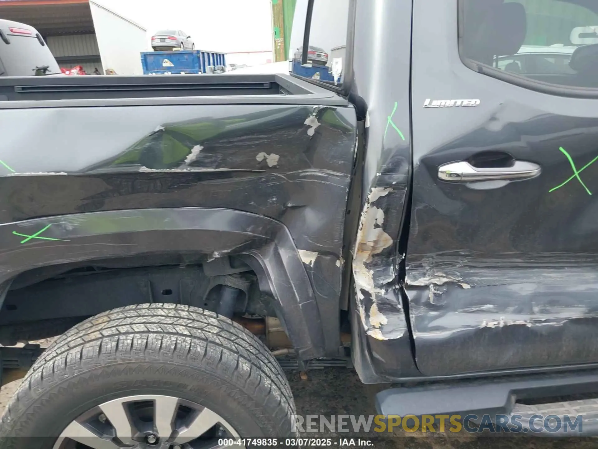 18 Photograph of a damaged car 3TMGZ5AN2LM361811 TOYOTA TACOMA 2020