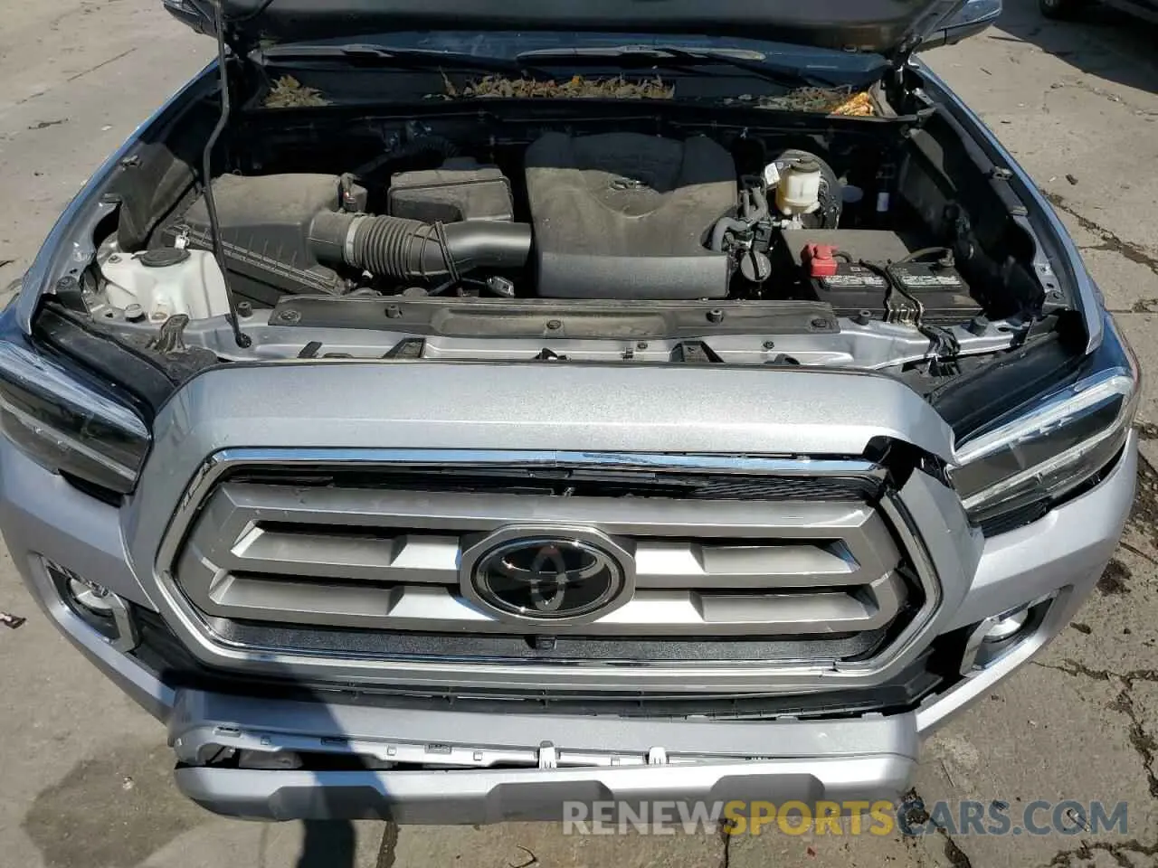 11 Photograph of a damaged car 3TMGZ5ANXLM345016 TOYOTA TACOMA 2020