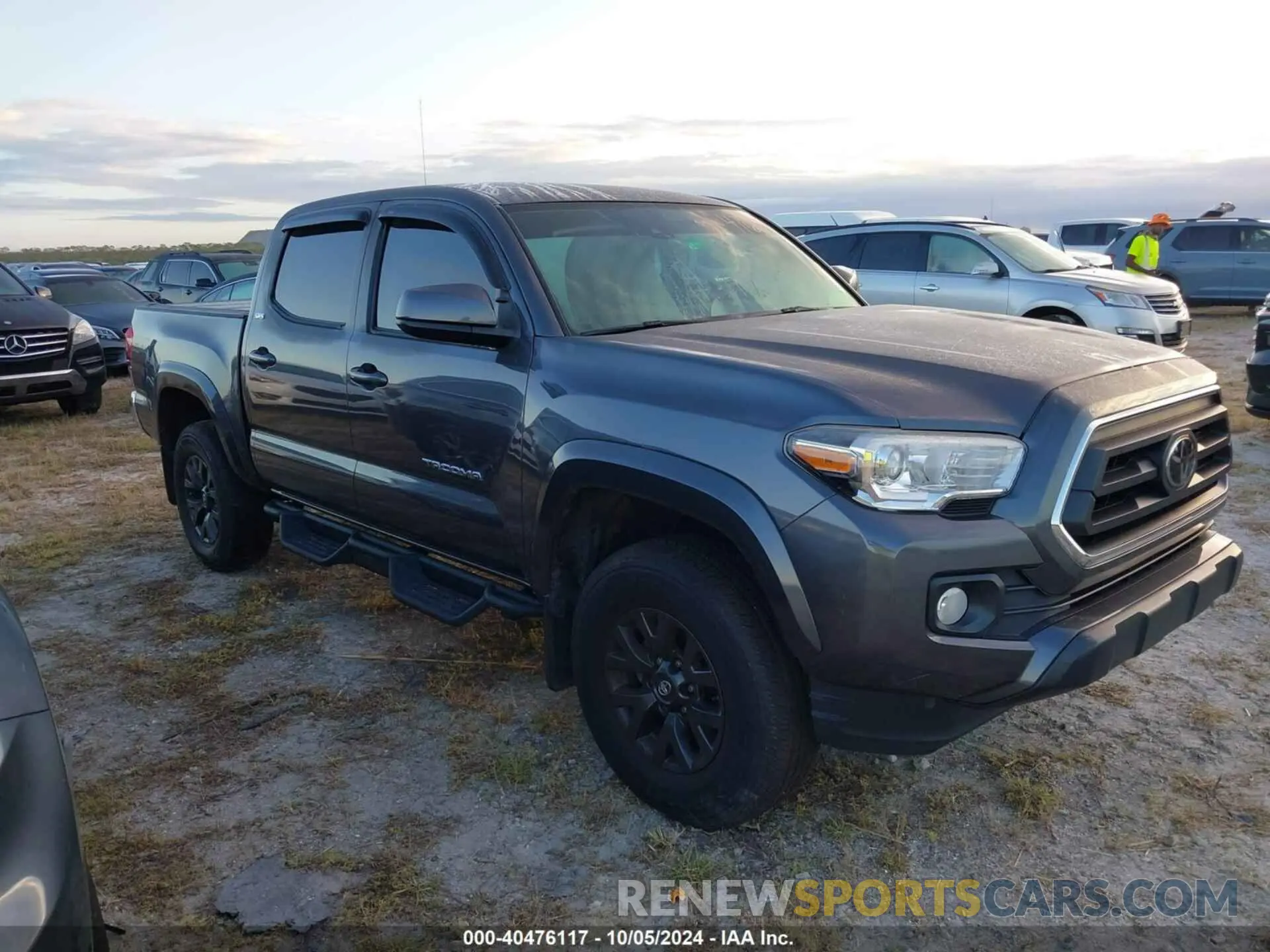 1 Photograph of a damaged car 3TYAZ5CN4LT001592 TOYOTA TACOMA 2020