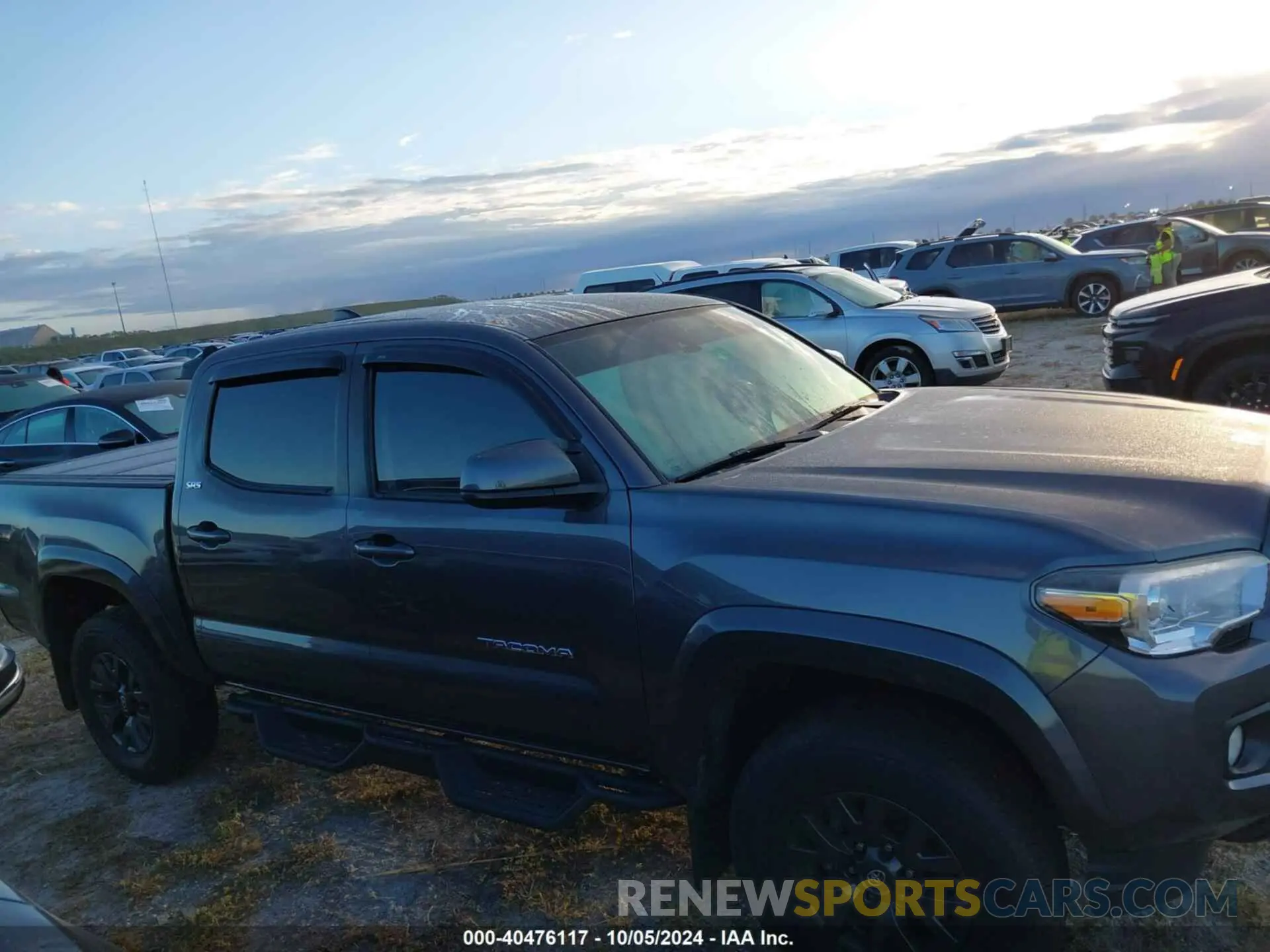 13 Photograph of a damaged car 3TYAZ5CN4LT001592 TOYOTA TACOMA 2020