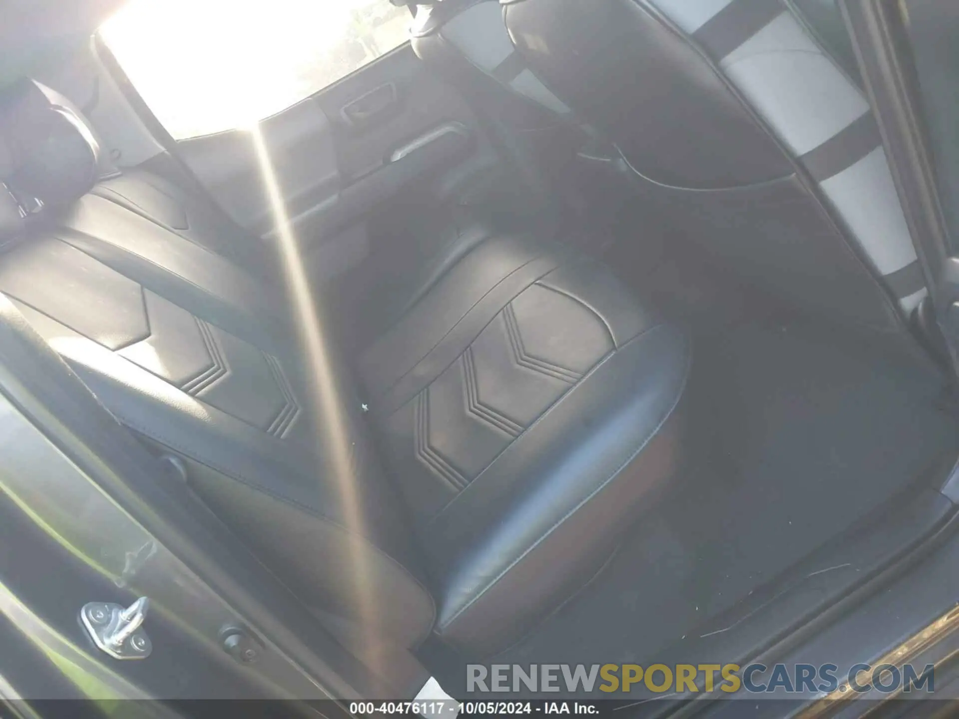 8 Photograph of a damaged car 3TYAZ5CN4LT001592 TOYOTA TACOMA 2020