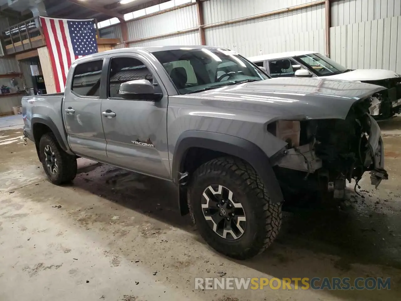 4 Photograph of a damaged car 3TYCZ5AN6LT005557 TOYOTA TACOMA 2020