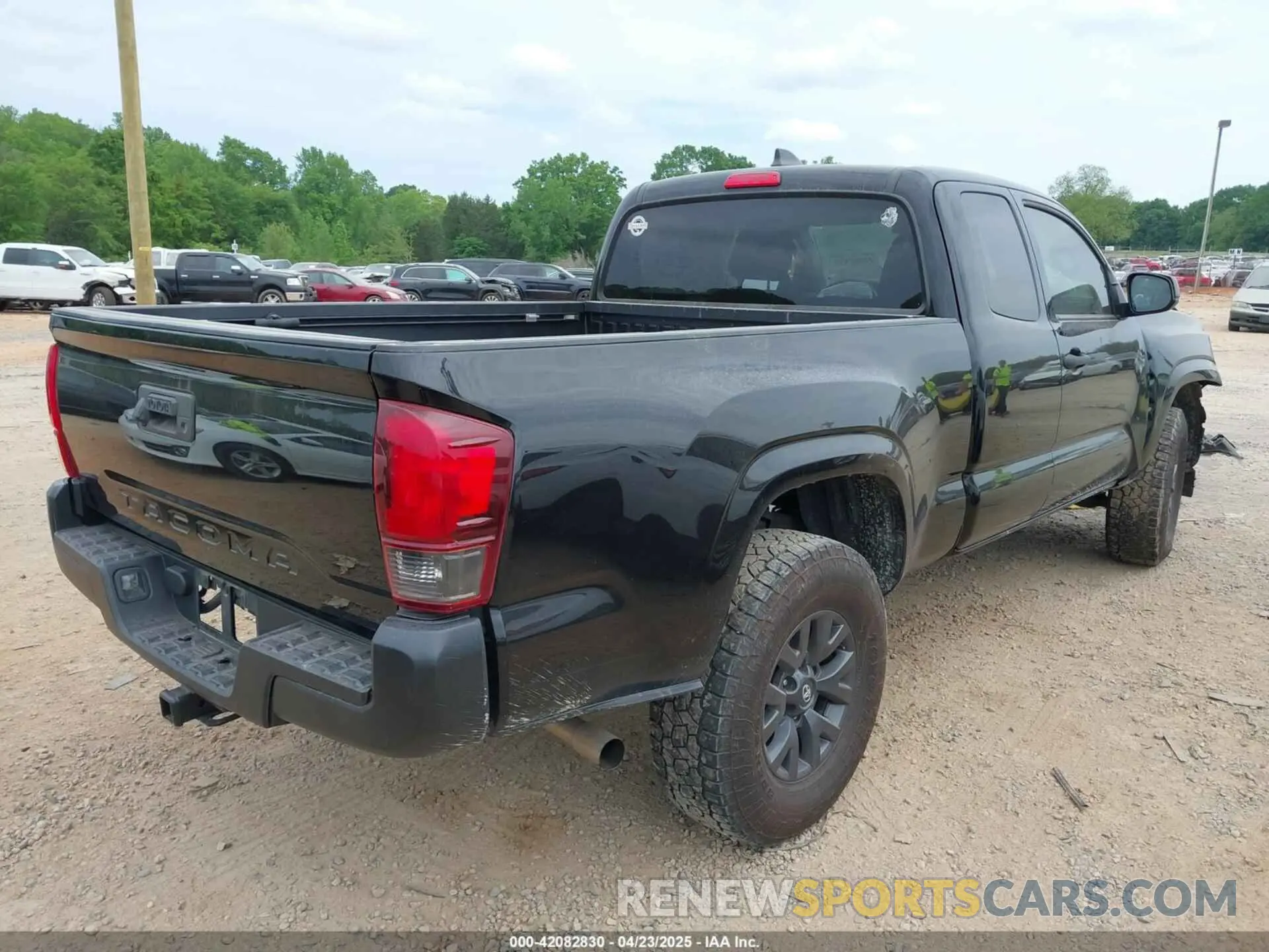 4 Photograph of a damaged car 3TYRX5GN1LT002234 TOYOTA TACOMA 2020