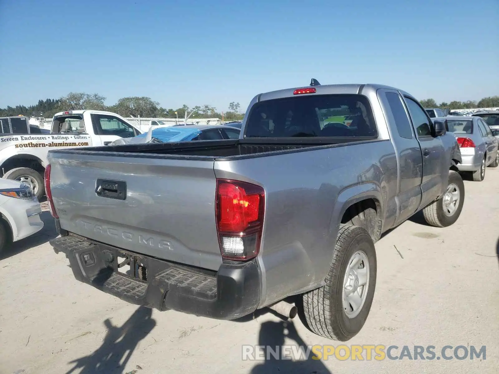 4 Photograph of a damaged car 3TYRX5GN4LT003118 TOYOTA TACOMA 2020