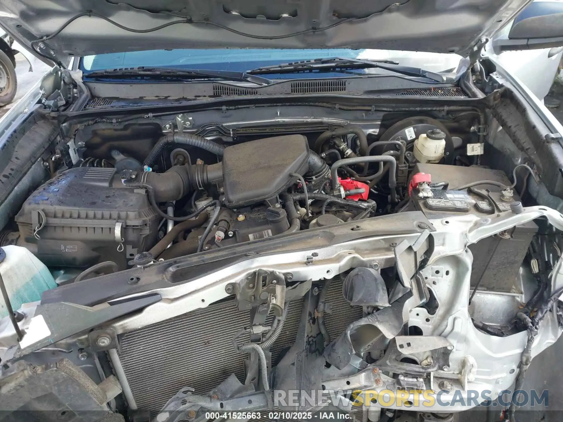 10 Photograph of a damaged car 3TYRX5GN5LT000096 TOYOTA TACOMA 2020