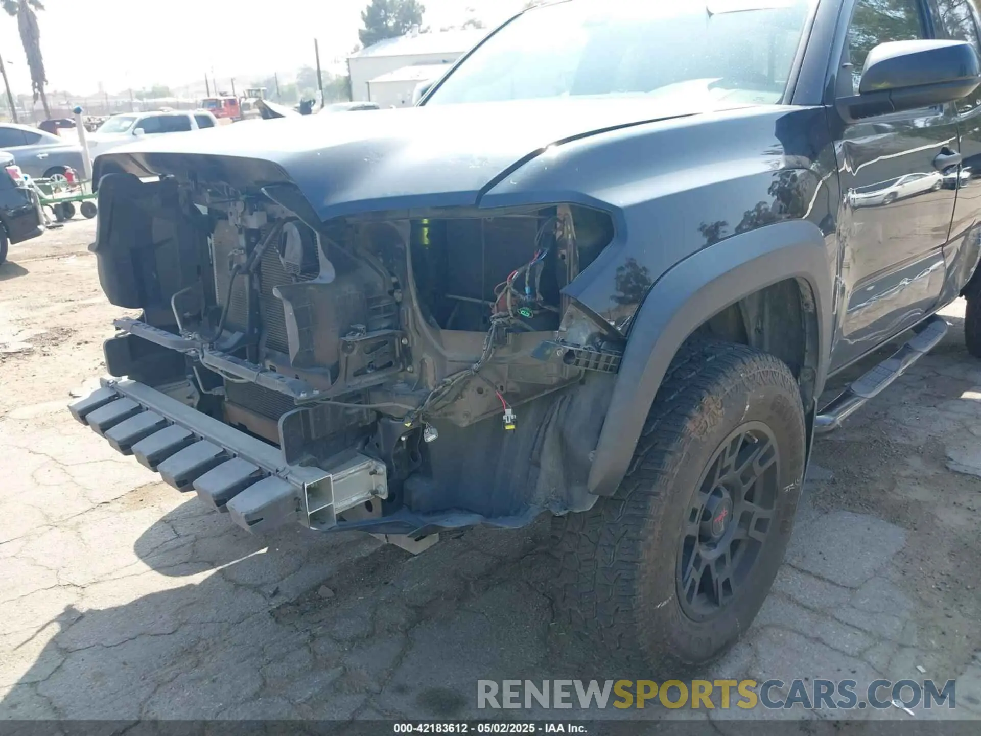 18 Photograph of a damaged car 3TYRX5GN6LT001581 TOYOTA TACOMA 2020