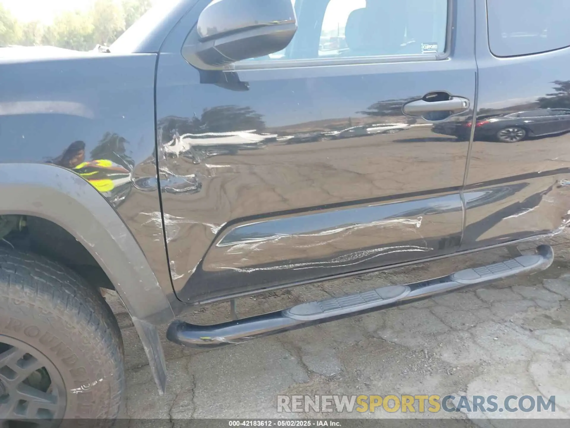 19 Photograph of a damaged car 3TYRX5GN6LT001581 TOYOTA TACOMA 2020