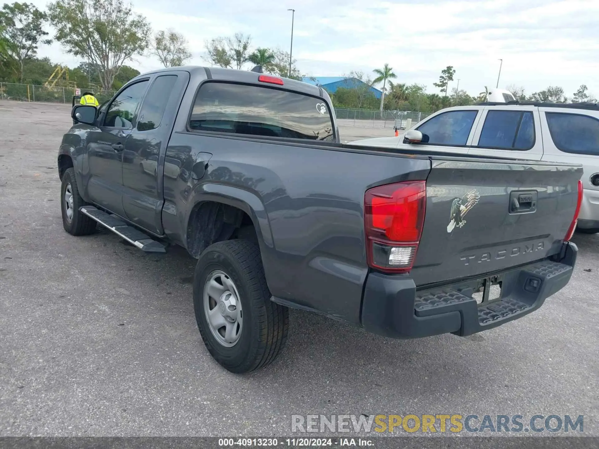 3 Photograph of a damaged car 3TYRX5GN6LT002424 TOYOTA TACOMA 2020