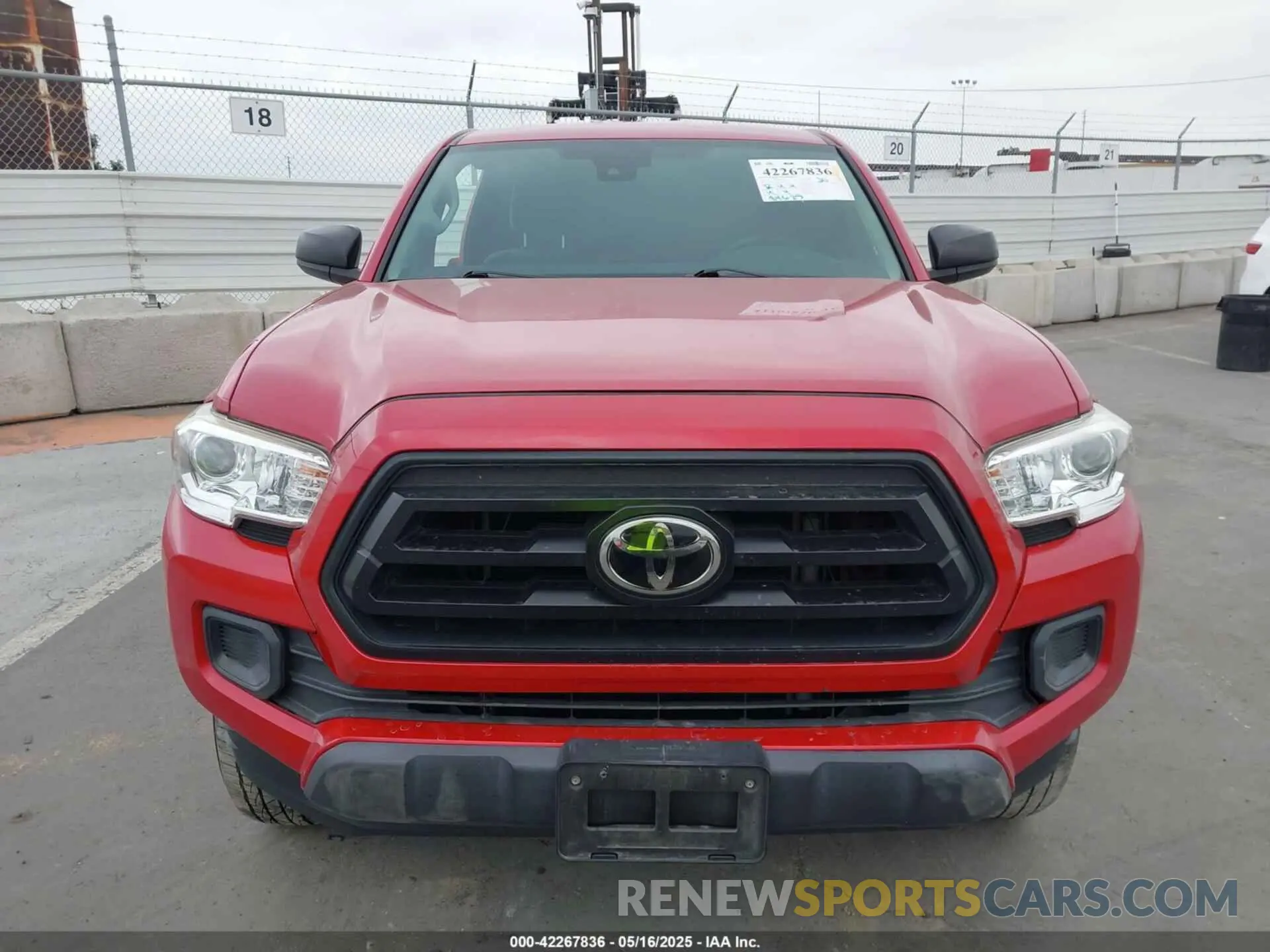 13 Photograph of a damaged car 3TYRX5GNXLT005469 TOYOTA TACOMA 2020