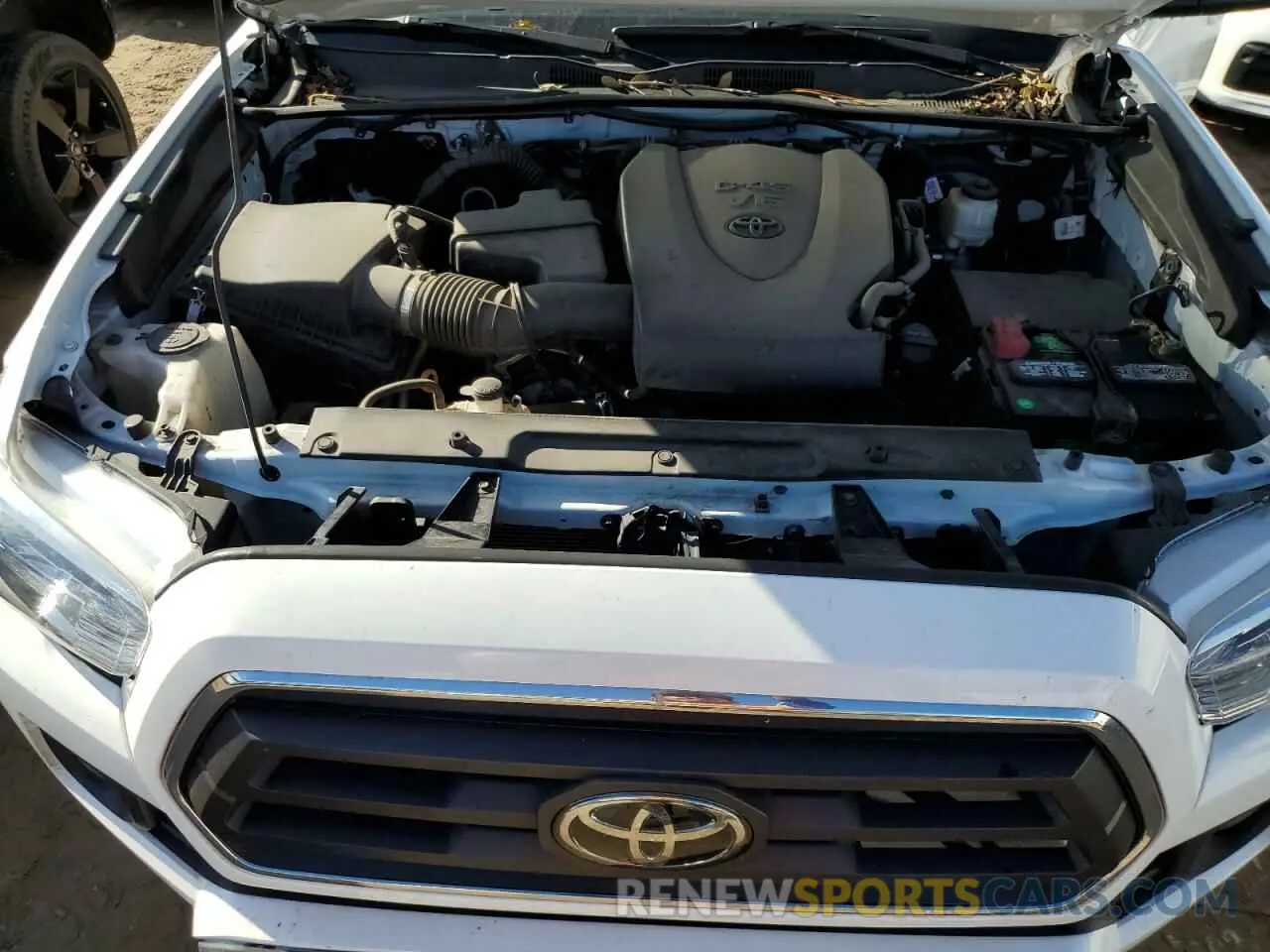 11 Photograph of a damaged car 3TYRZ5CN8LT000609 TOYOTA TACOMA 2020
