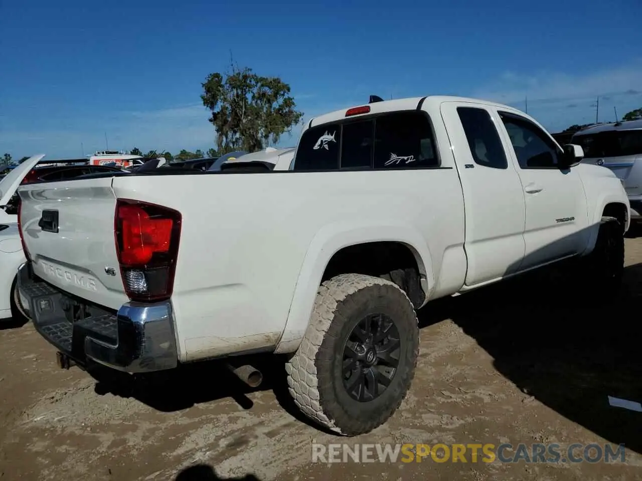 3 Photograph of a damaged car 3TYRZ5CN8LT000609 TOYOTA TACOMA 2020