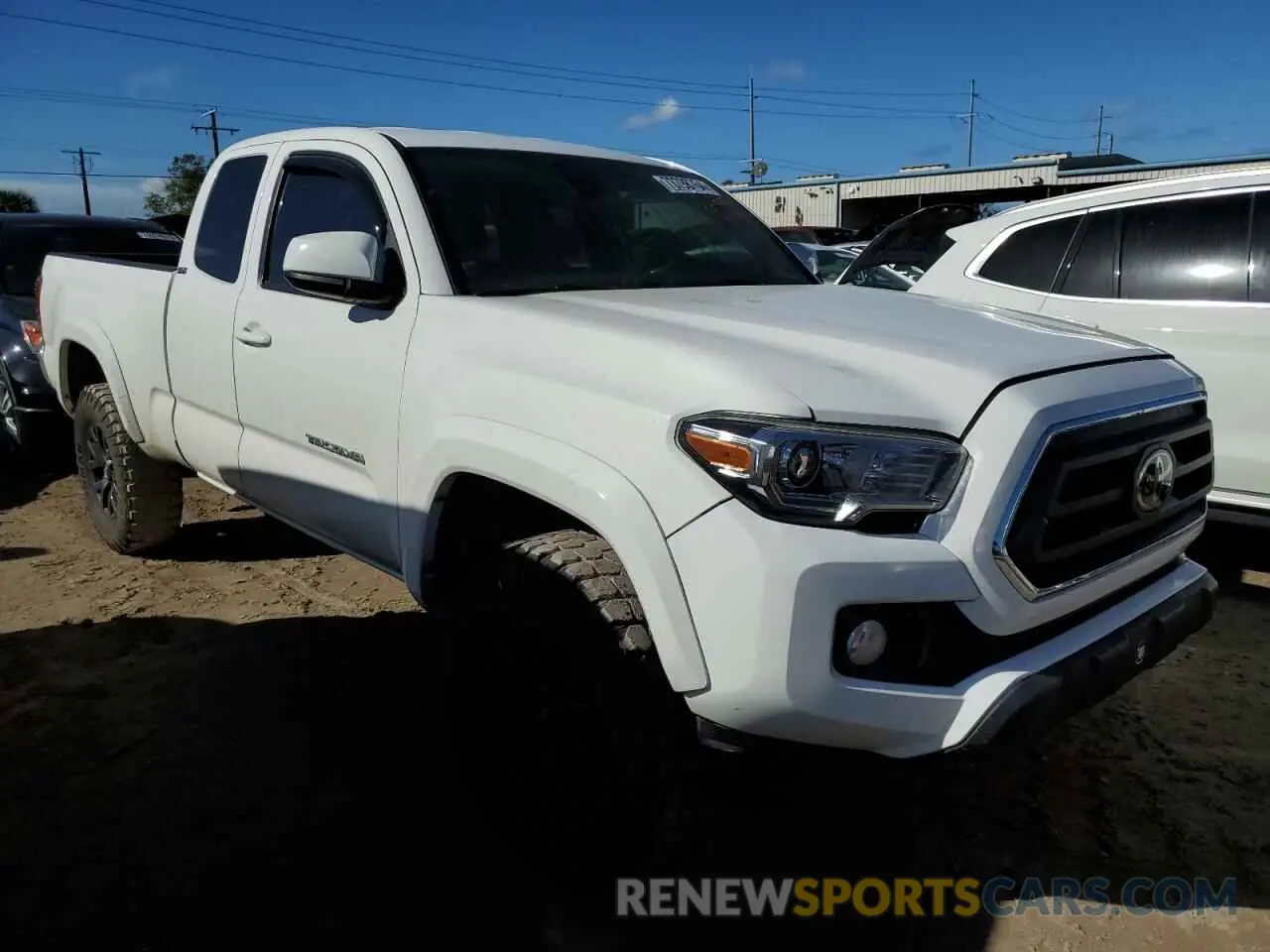 4 Photograph of a damaged car 3TYRZ5CN8LT000609 TOYOTA TACOMA 2020