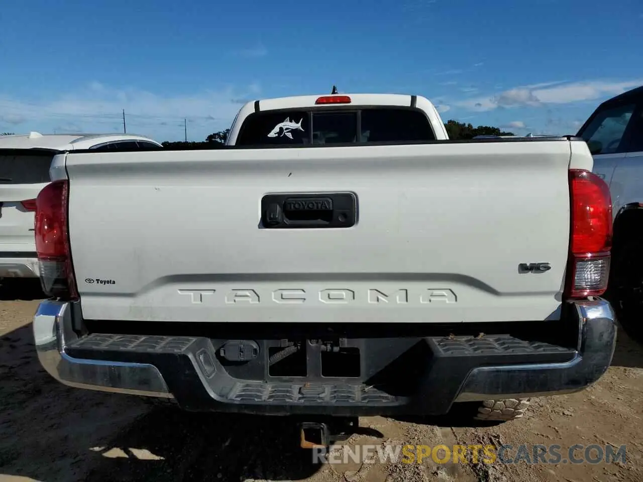 6 Photograph of a damaged car 3TYRZ5CN8LT000609 TOYOTA TACOMA 2020