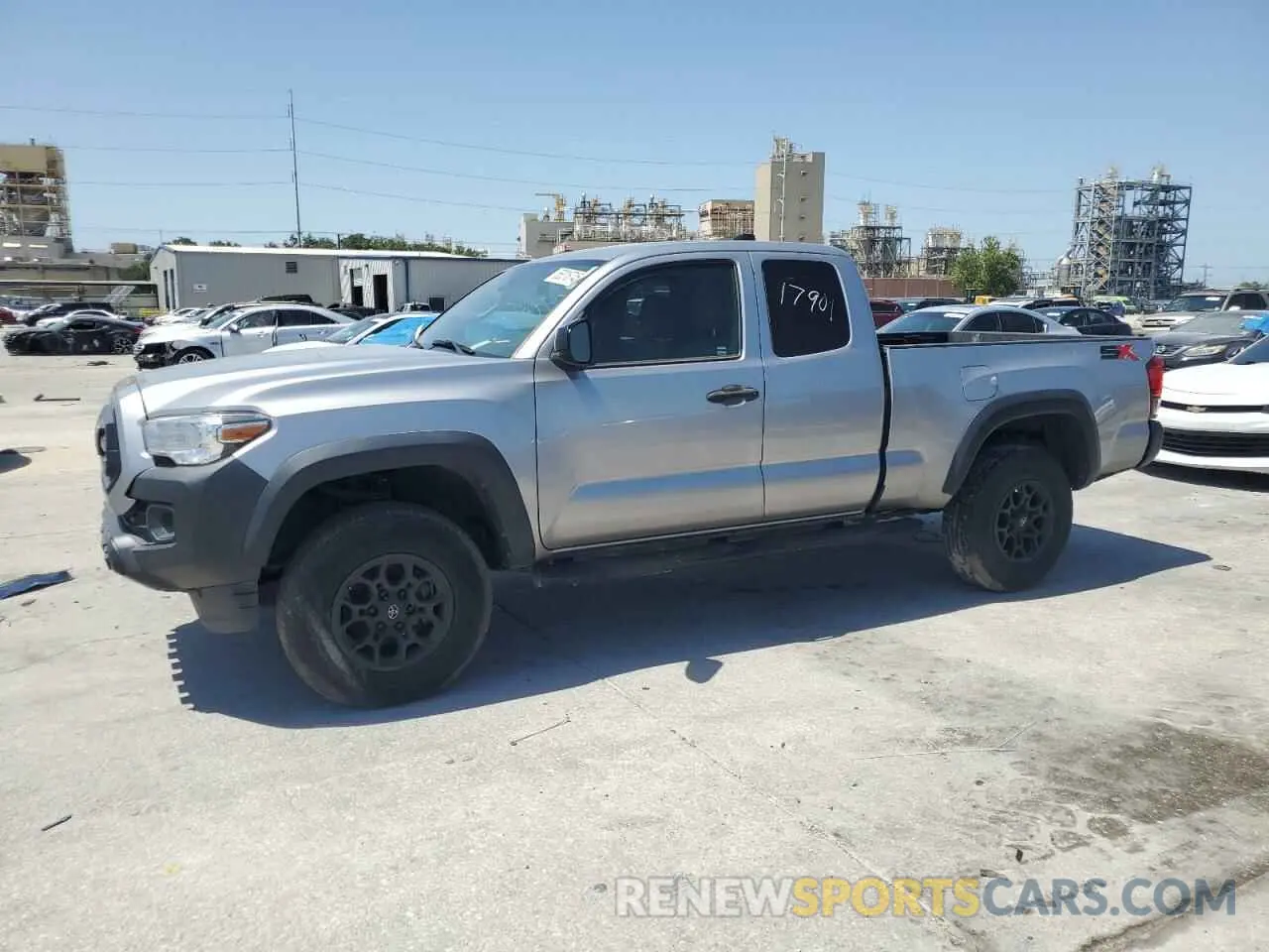 1 Photograph of a damaged car 3TYRZ5CN9LT000277 TOYOTA TACOMA 2020