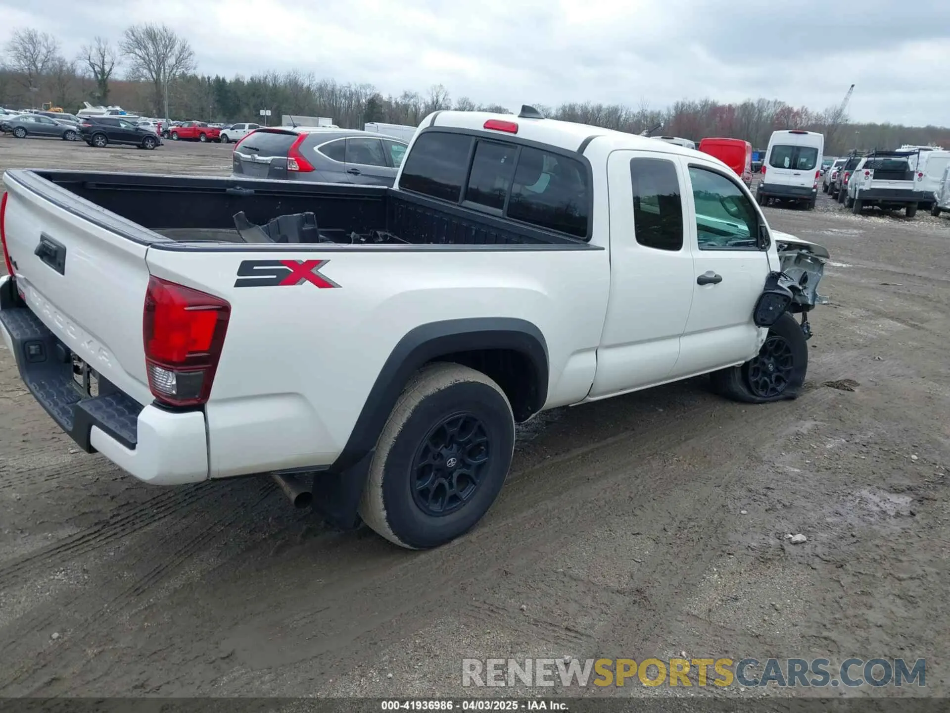 4 Photograph of a damaged car 3TYSX5EN5LT001592 TOYOTA TACOMA 2020
