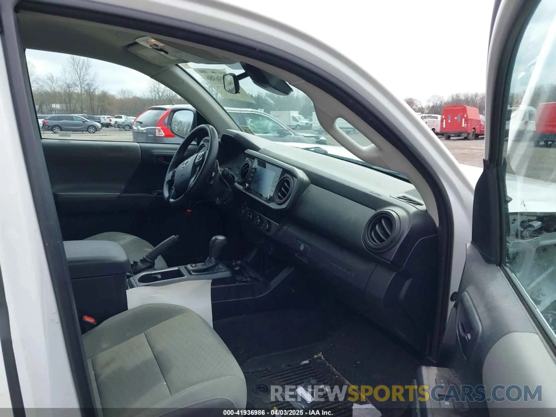 5 Photograph of a damaged car 3TYSX5EN5LT001592 TOYOTA TACOMA 2020