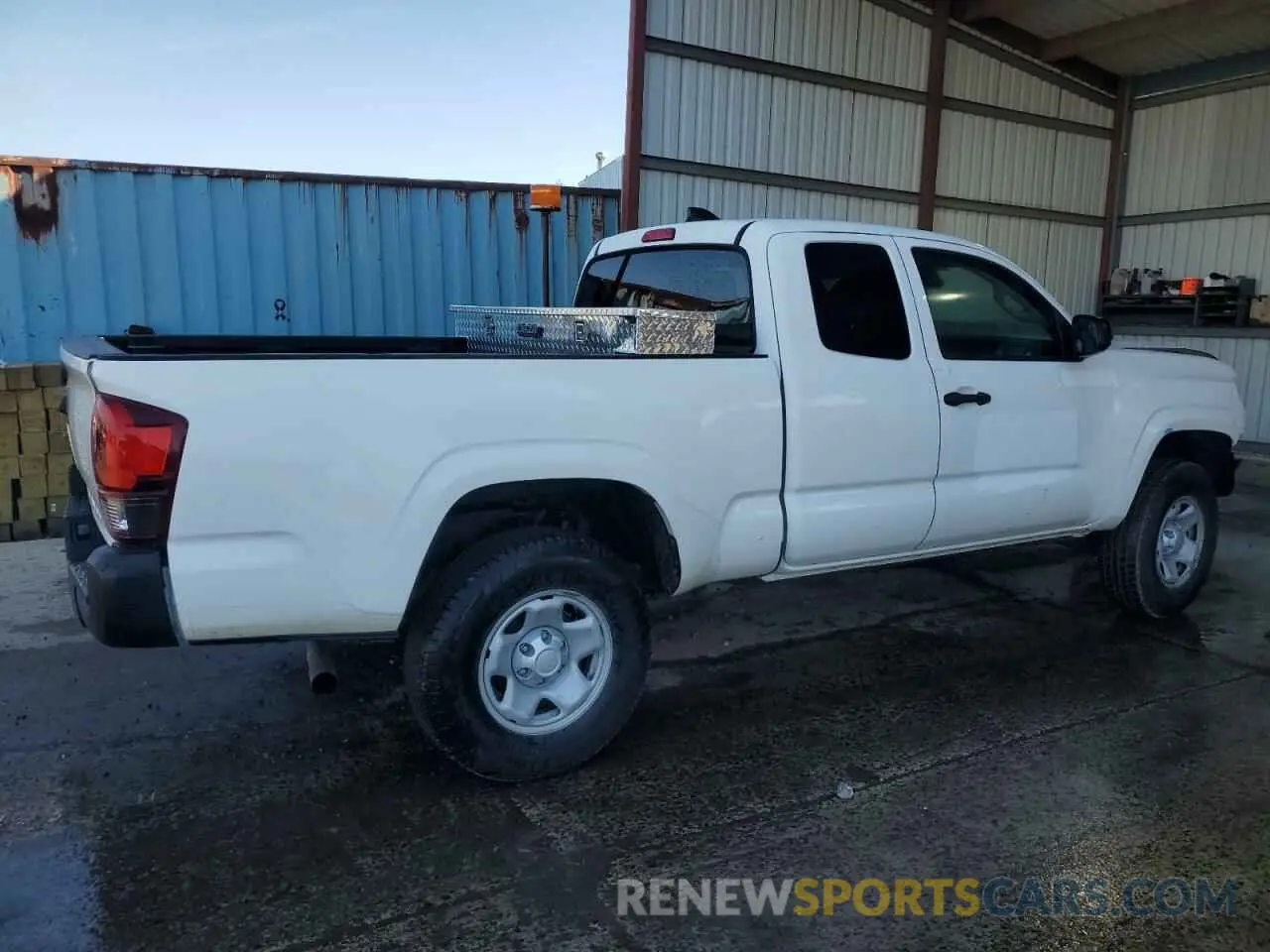 3 Photograph of a damaged car 3TYSX5EN6LT001410 TOYOTA TACOMA 2020