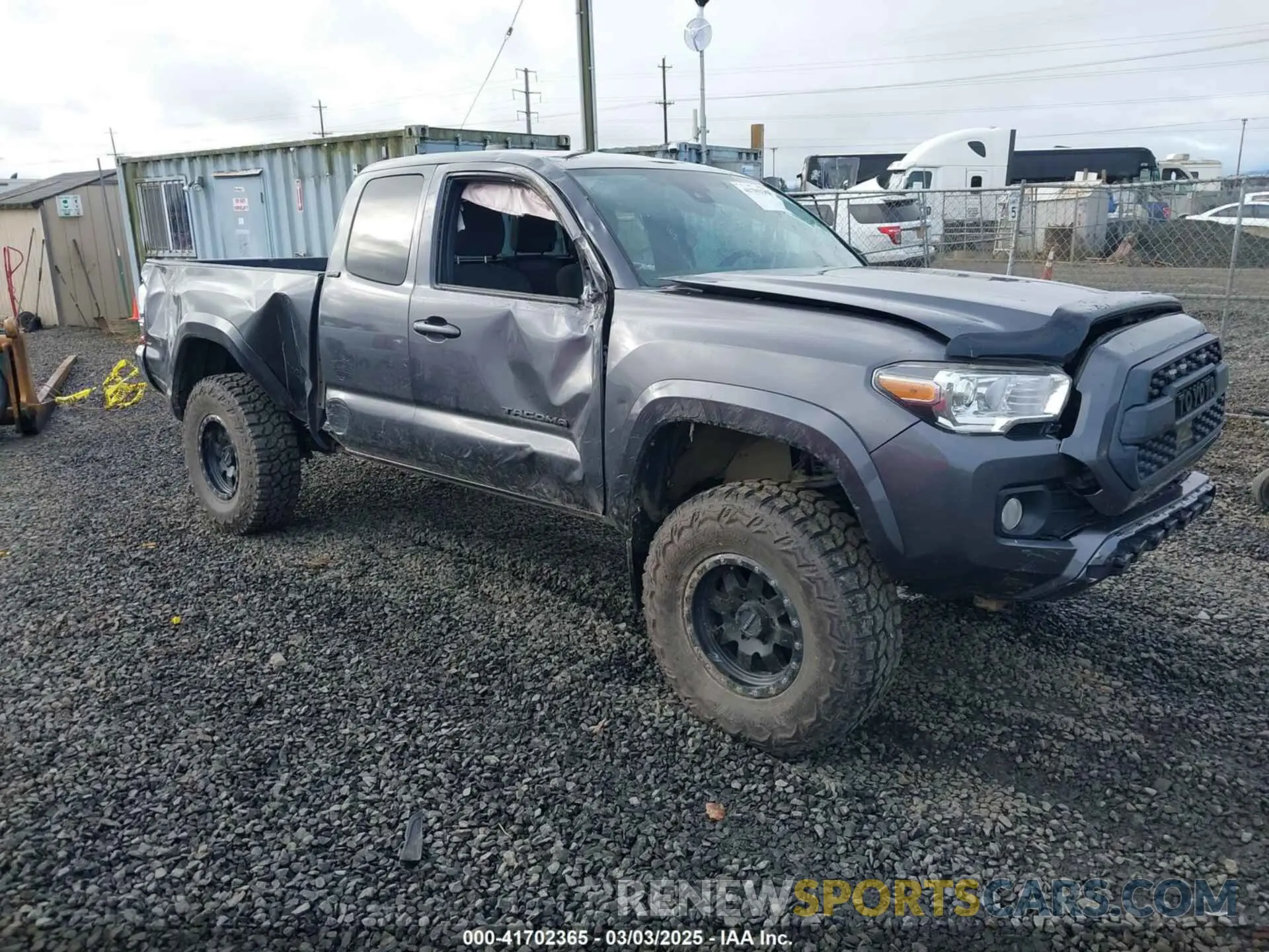 1 Photograph of a damaged car 3TYSZ5AN4LT005455 TOYOTA TACOMA 2020