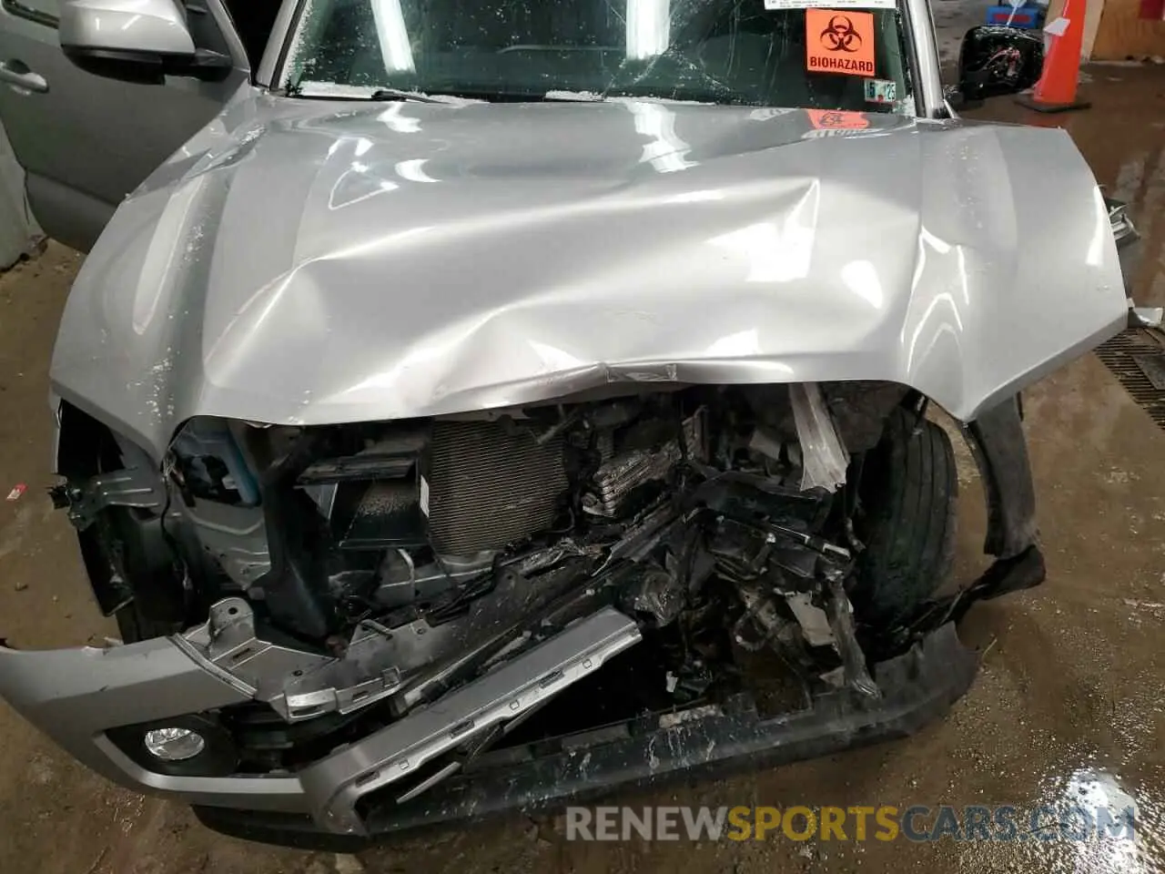 11 Photograph of a damaged car 3TYSZ5AN6LT000497 TOYOTA TACOMA 2020
