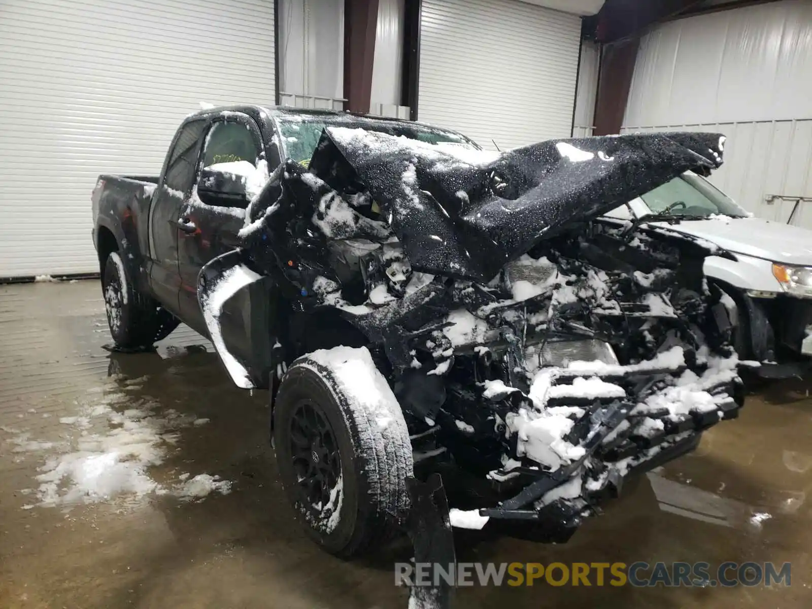 1 Photograph of a damaged car 3TYSZ5AN8LT004664 TOYOTA TACOMA 2020