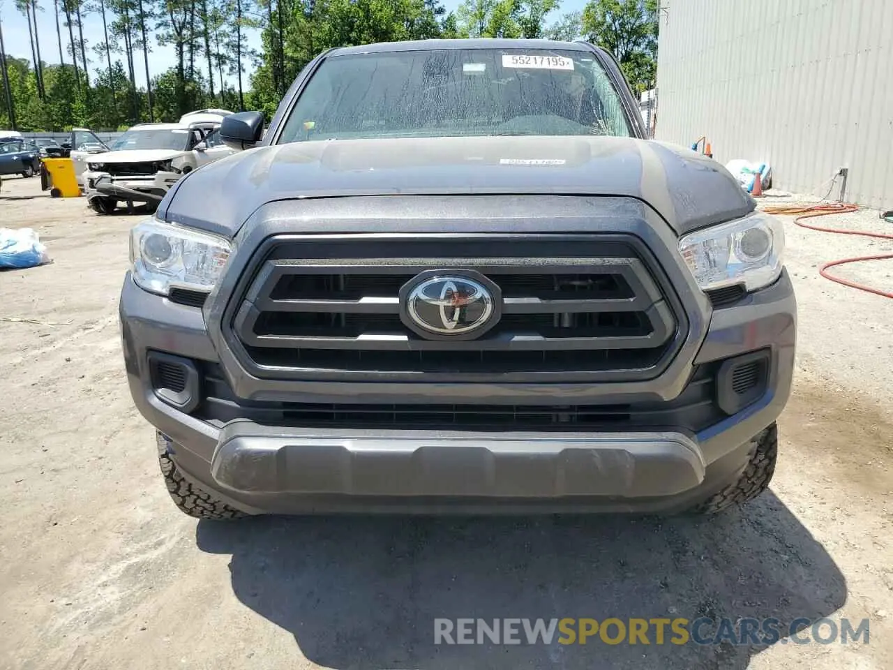 11 Photograph of a damaged car 3TYSZ5AN9LT004270 TOYOTA TACOMA 2020