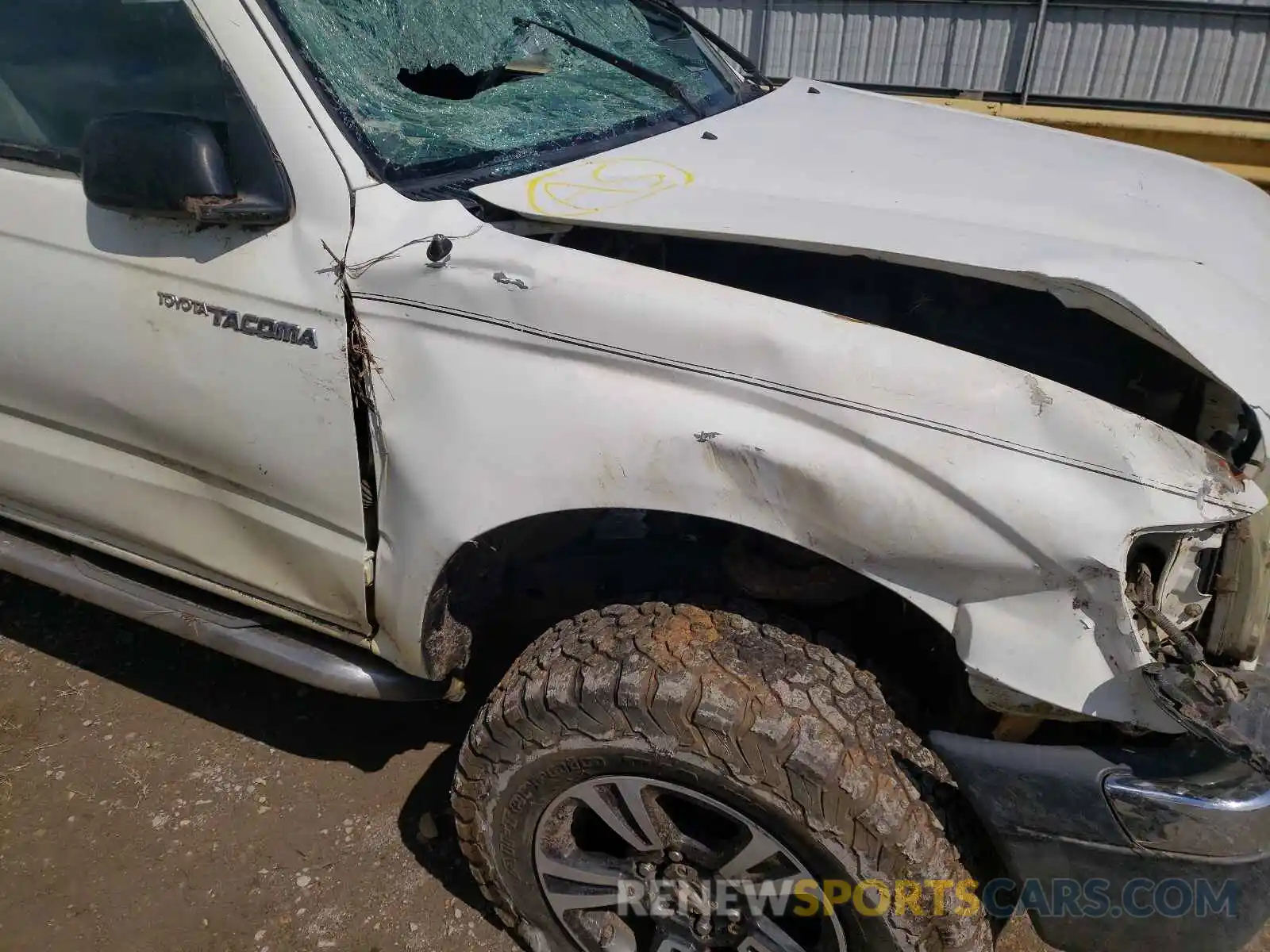 9 Photograph of a damaged car 4TAWM72N4WZ085666 TOYOTA TACOMA 2020