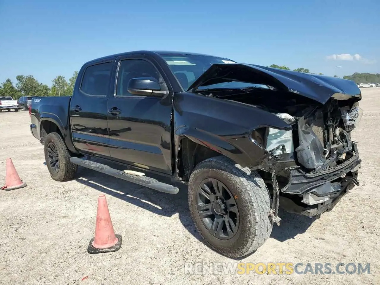 4 Photograph of a damaged car 5TFAX5GN1LX171575 TOYOTA TACOMA 2020