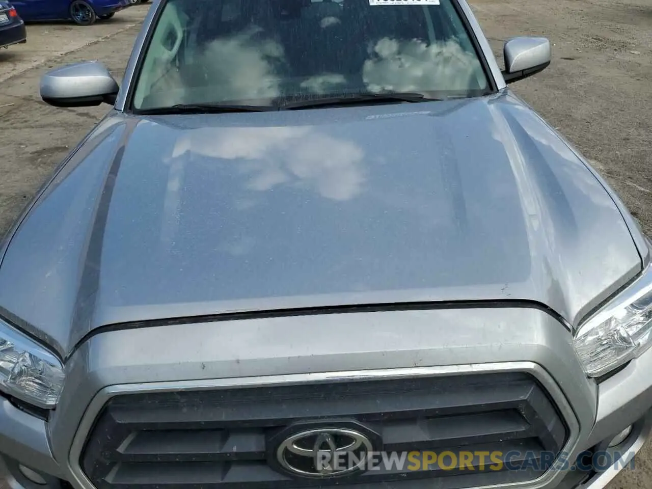 11 Photograph of a damaged car 5TFAX5GNXLX172255 TOYOTA TACOMA 2020